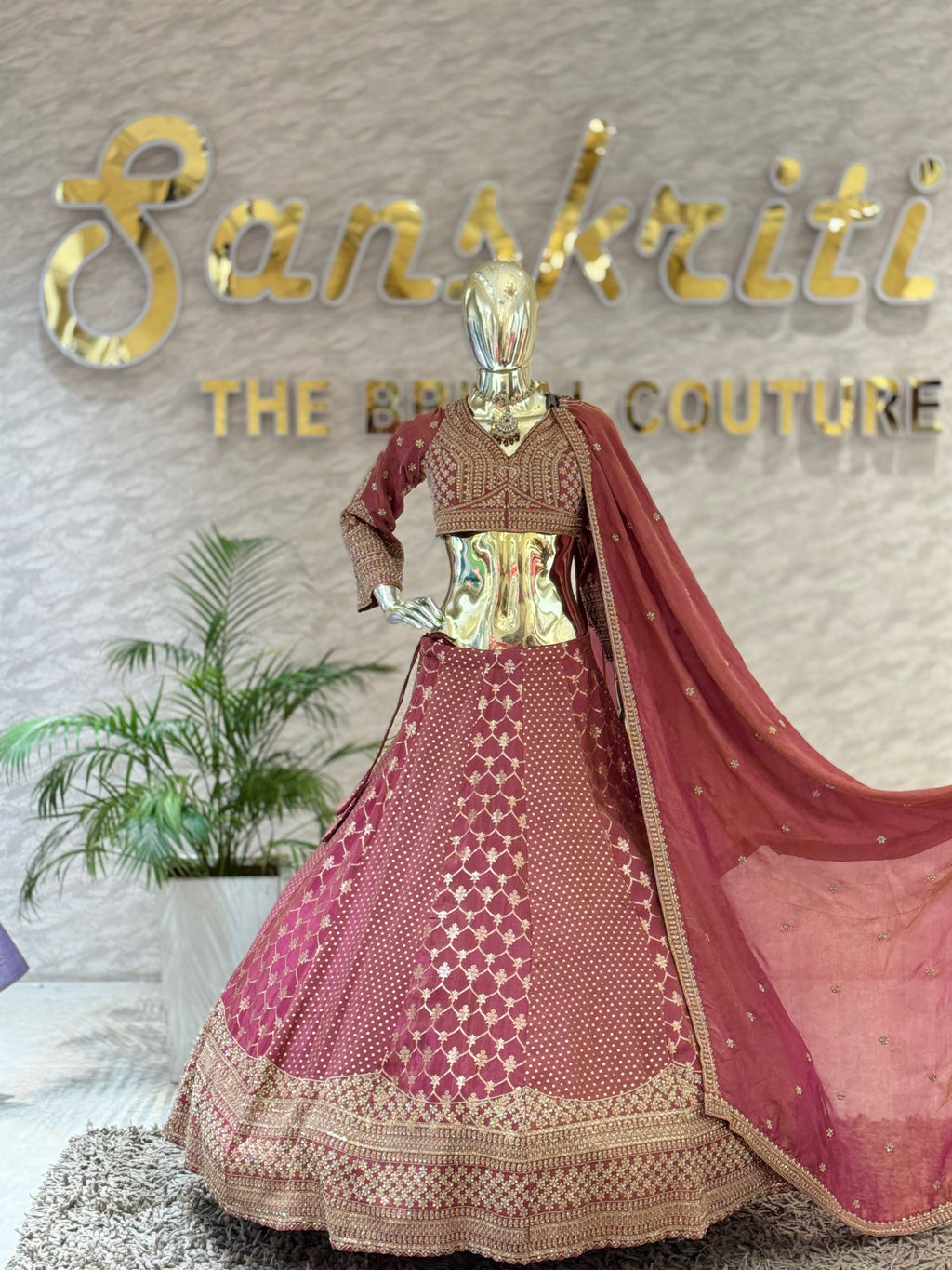 Zari Royale Lehenga Set q562270