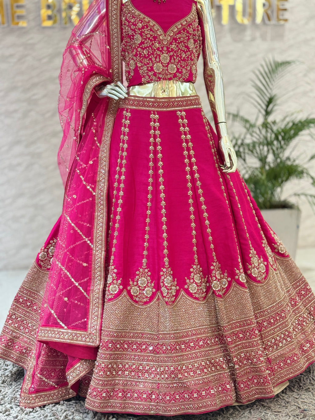 Q56730 Rani Pink Royal Zari Lehenga