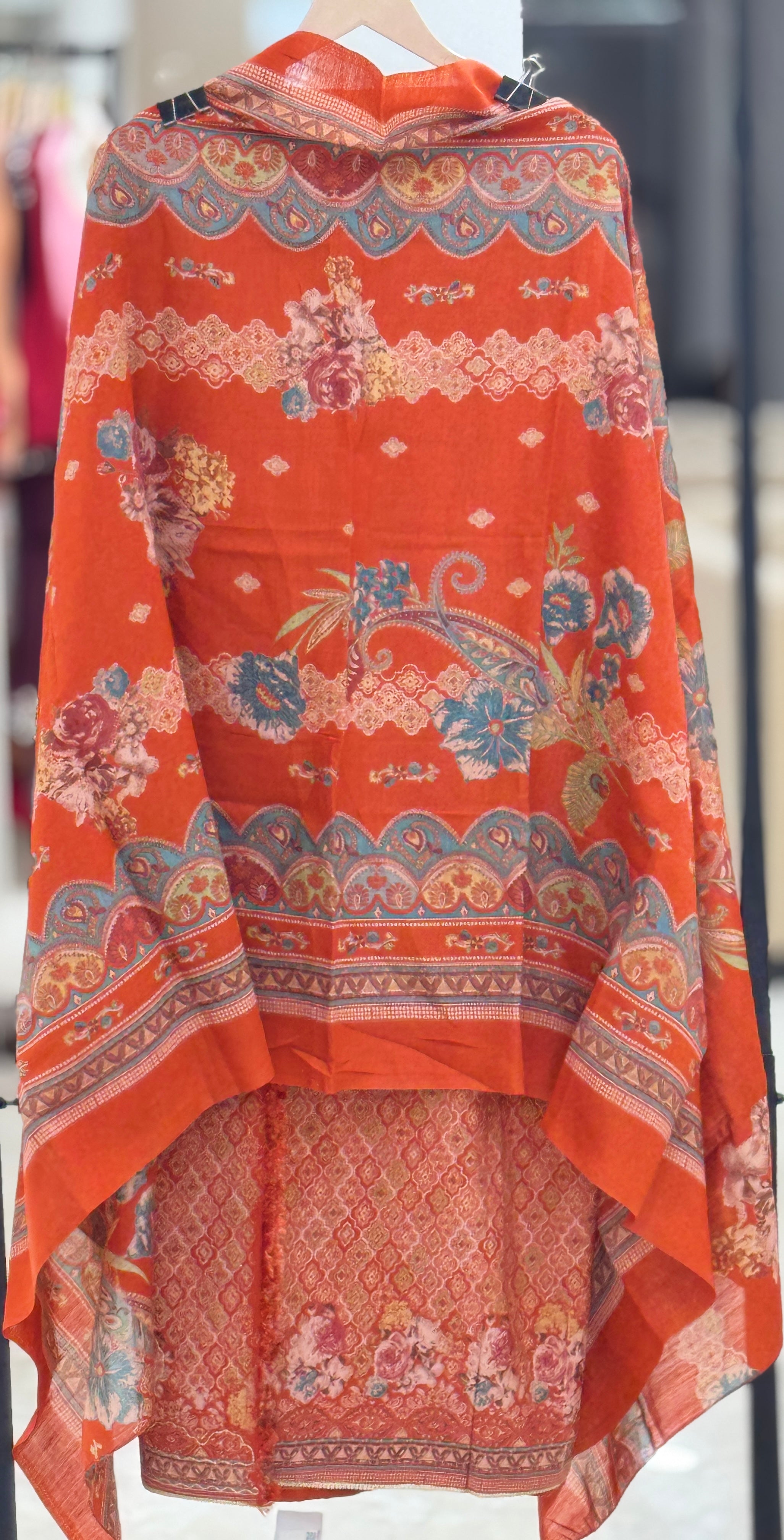 Q562516  Rust Royale Printed Suit Set