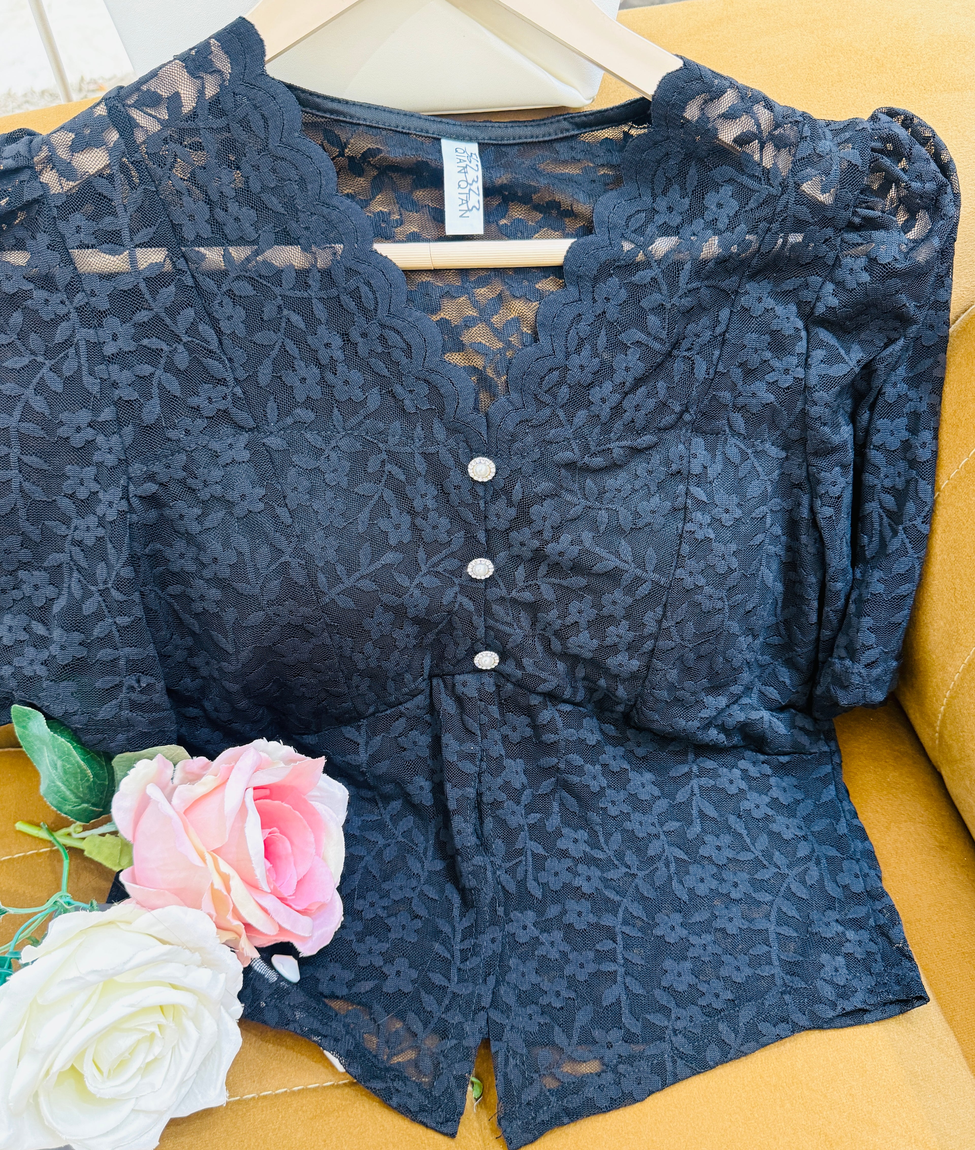Midnight Bloom Lace Peplum Top Q562323