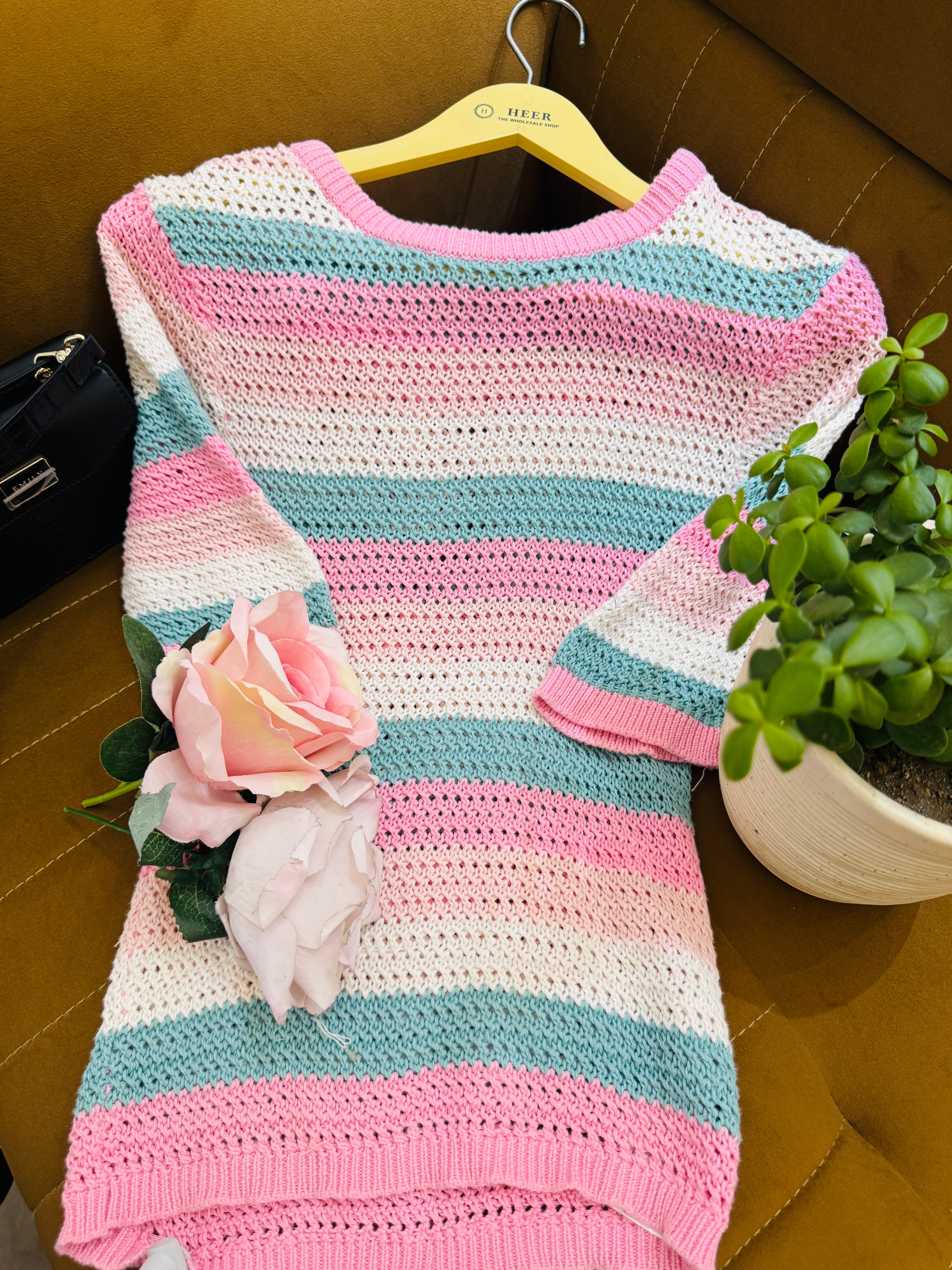 Q562751 Candy Stripe Crochet Knit Top