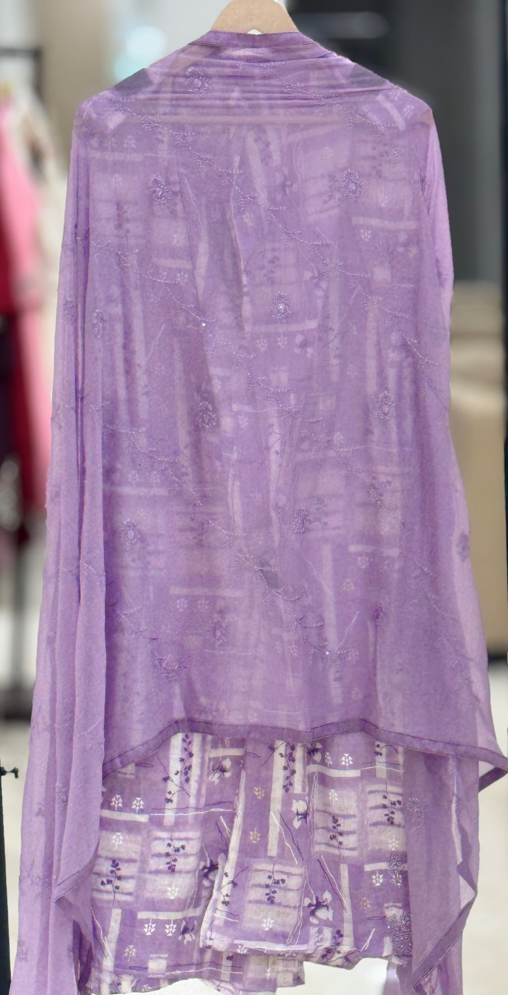 Premium Soft Muslin / Cotton Blend with Digital Print Q562506