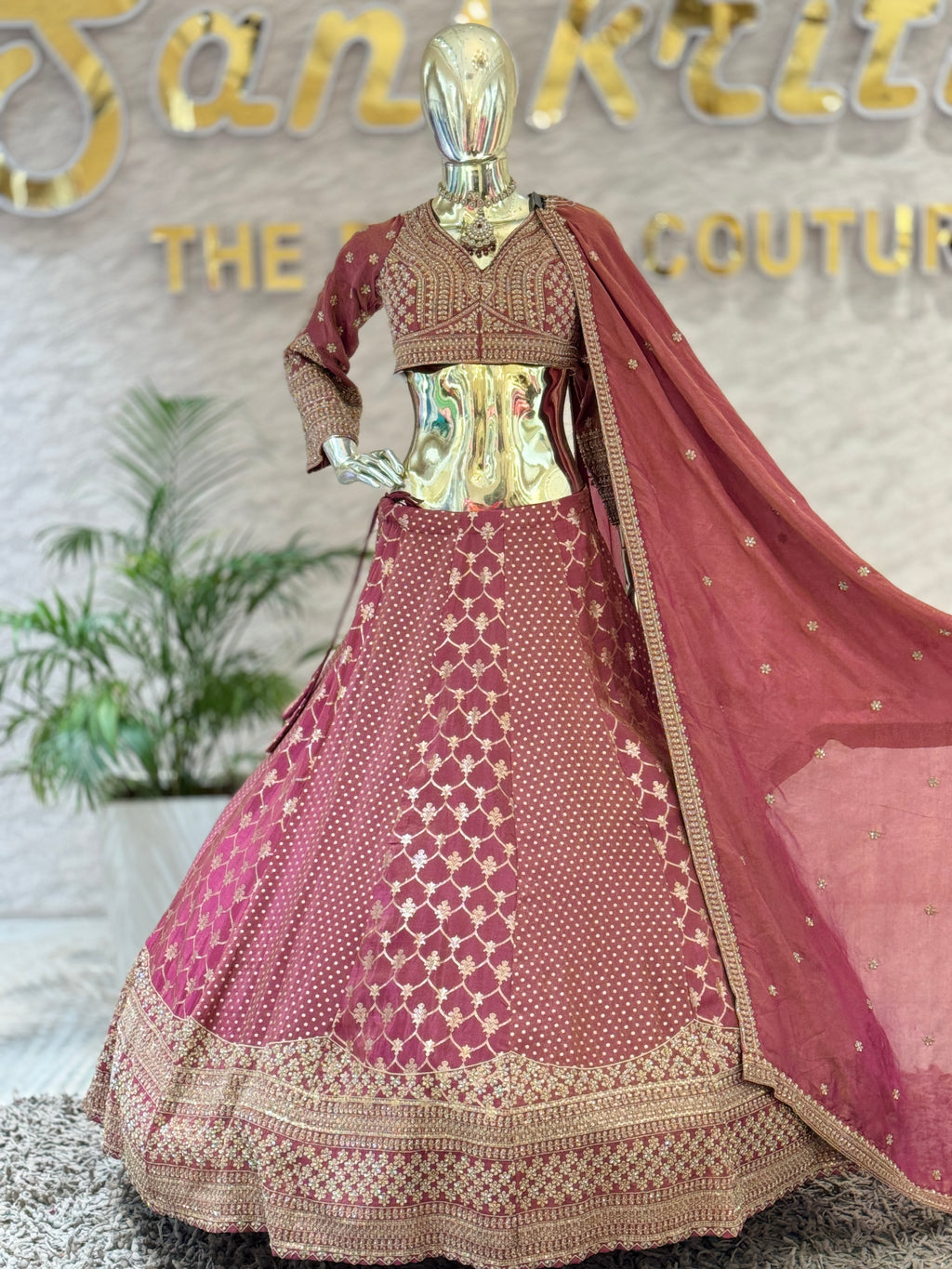 Zari Royale Lehenga Set q562270