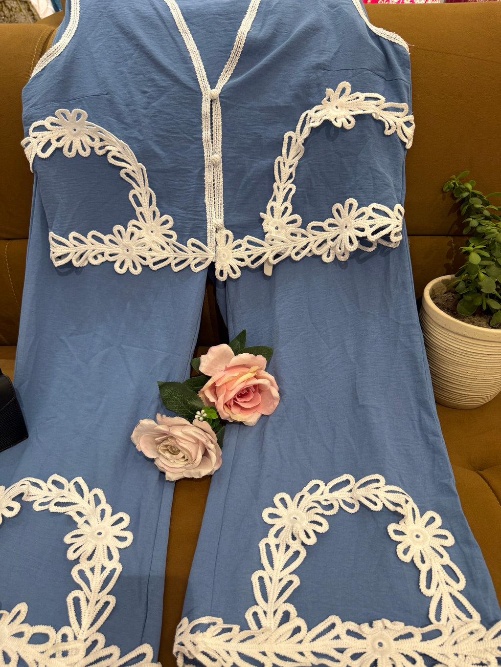 Q562572 Sky Blue Floral Lace Co-Ord Set