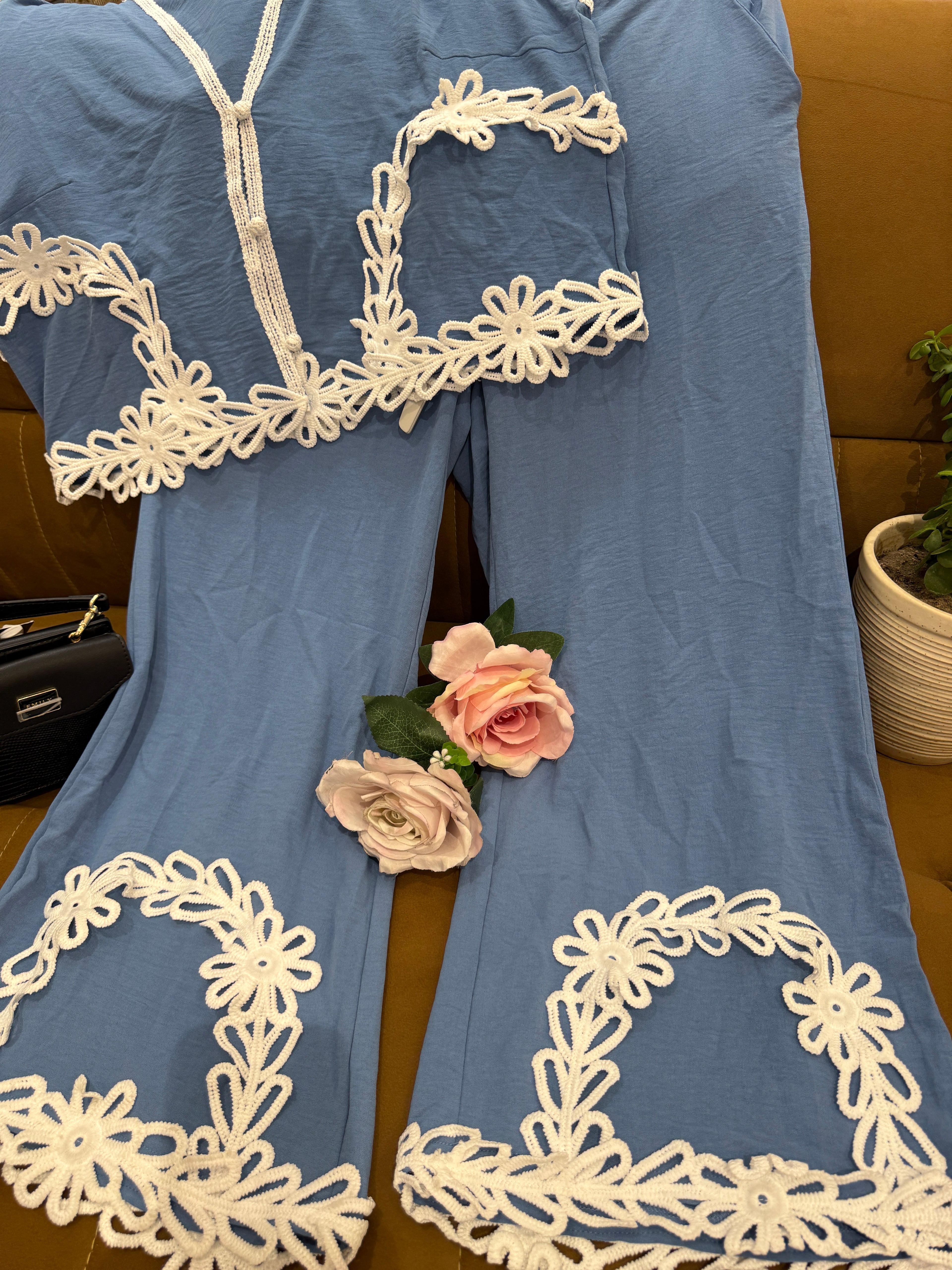 Q562572 Sky Blue Floral Lace Co-Ord Set