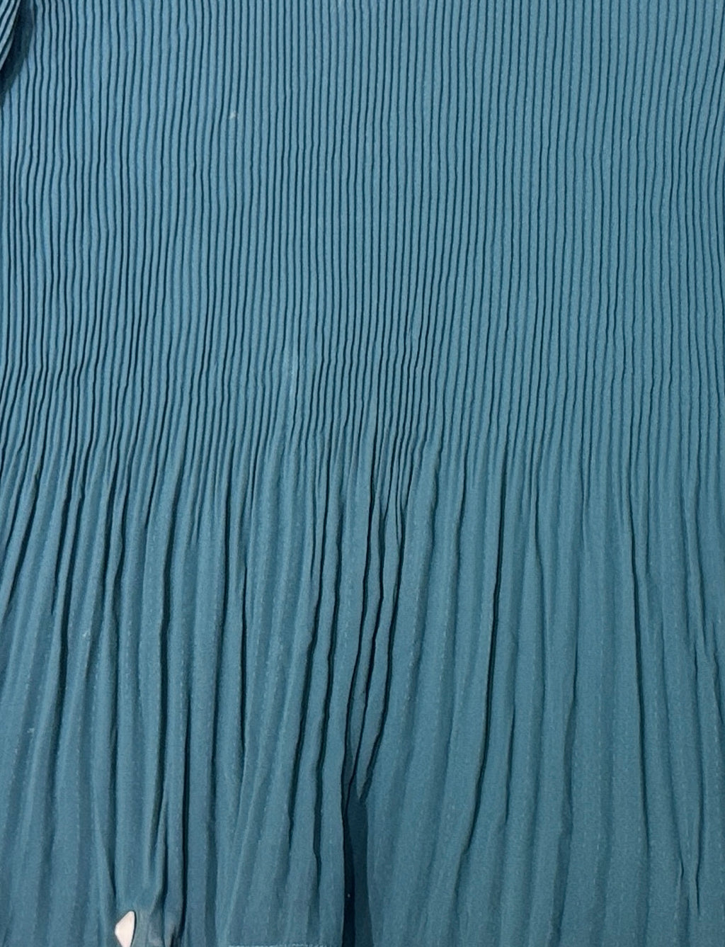Q562751 Pleated Teal Flare Top