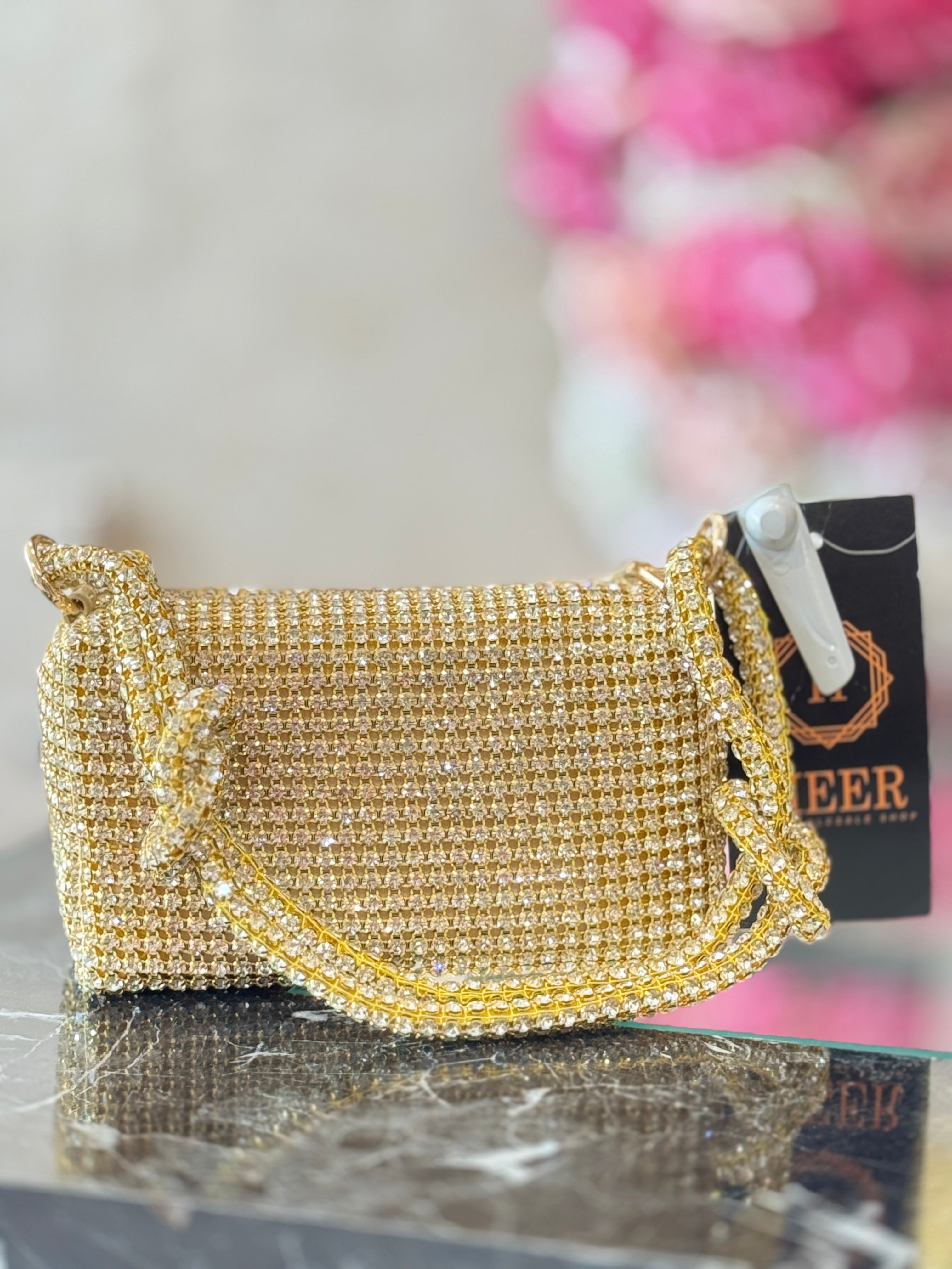 Q562471 Crystal-Embellished Evening golden Handbag