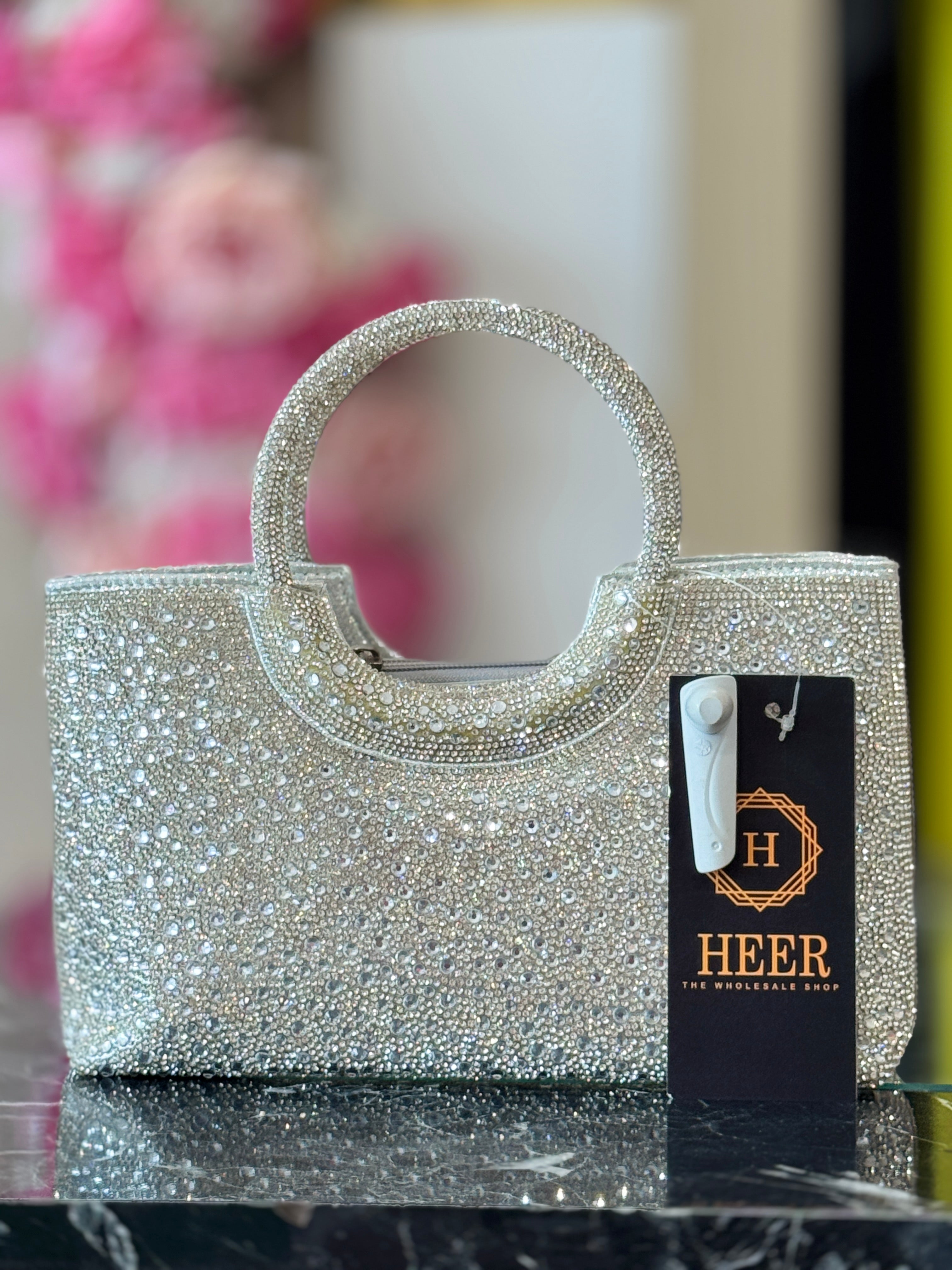 Q562466 Crystal-Studded Circular Handle Evening Handbag