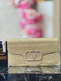 Q562469 V-Embellished Crystal Shoulder Handbag