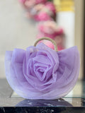 Q562479 Chic pink handbag designed for style, elegance, and versatility