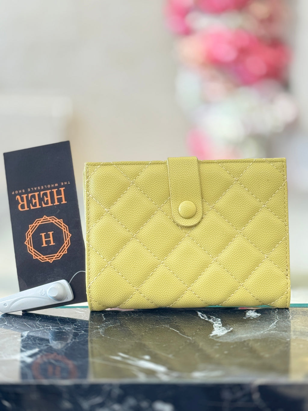 Elegant Quilted Pastel Lemon Wallet q562490