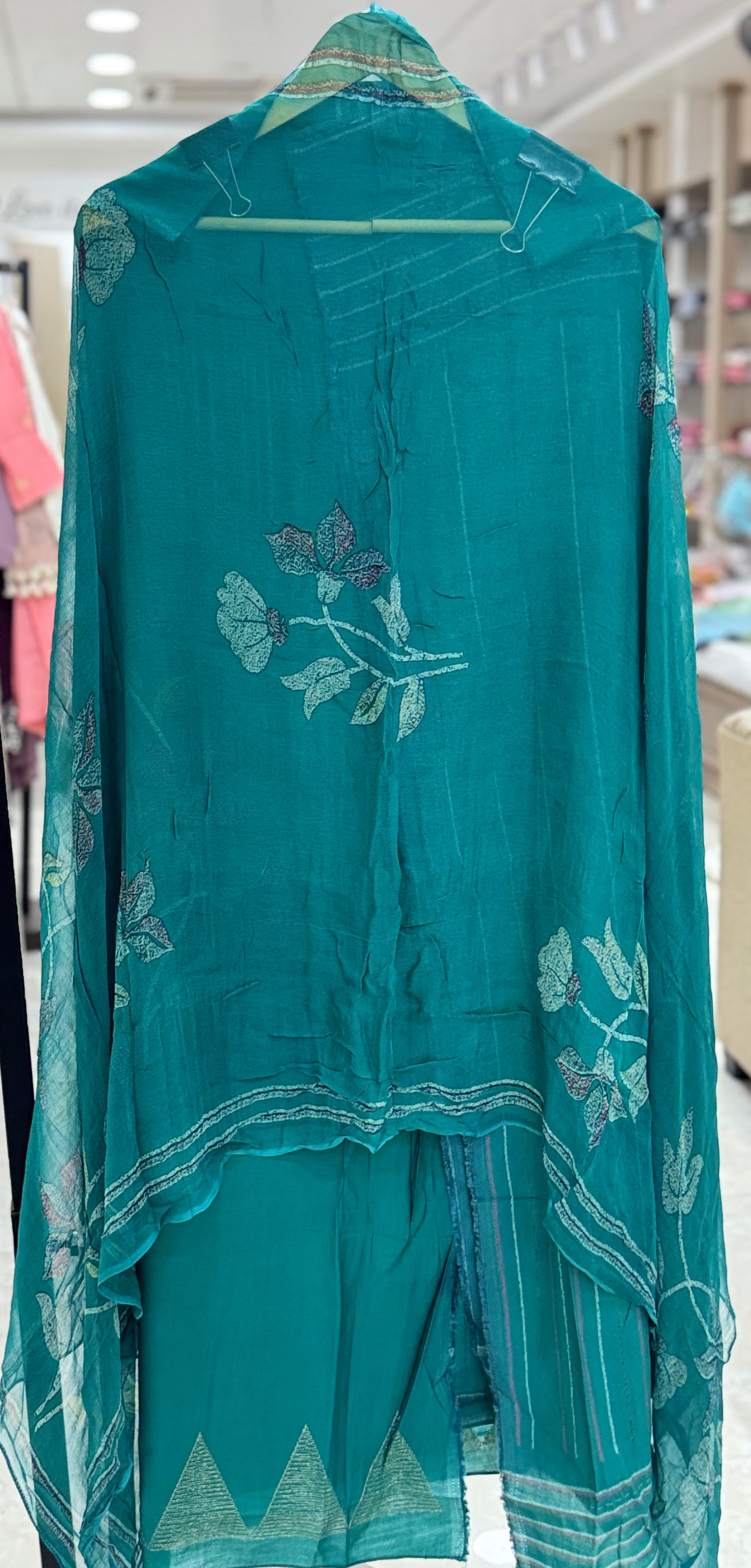 Q562507 rama green muslin floral print suit
