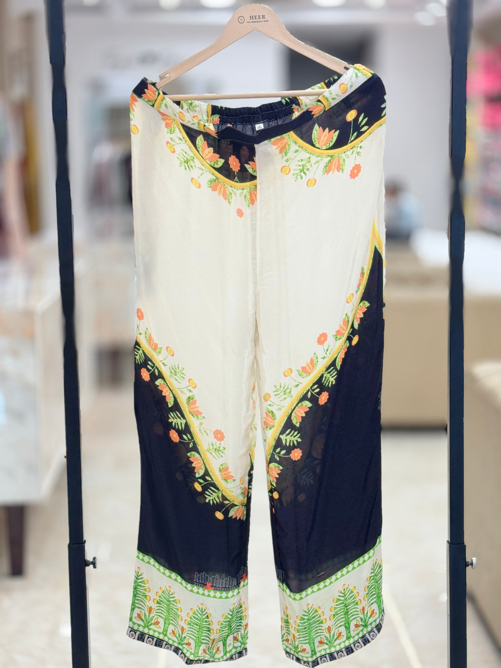 Chic Botanical Print Co-Ord Set in Premium Printed Cotton q561401