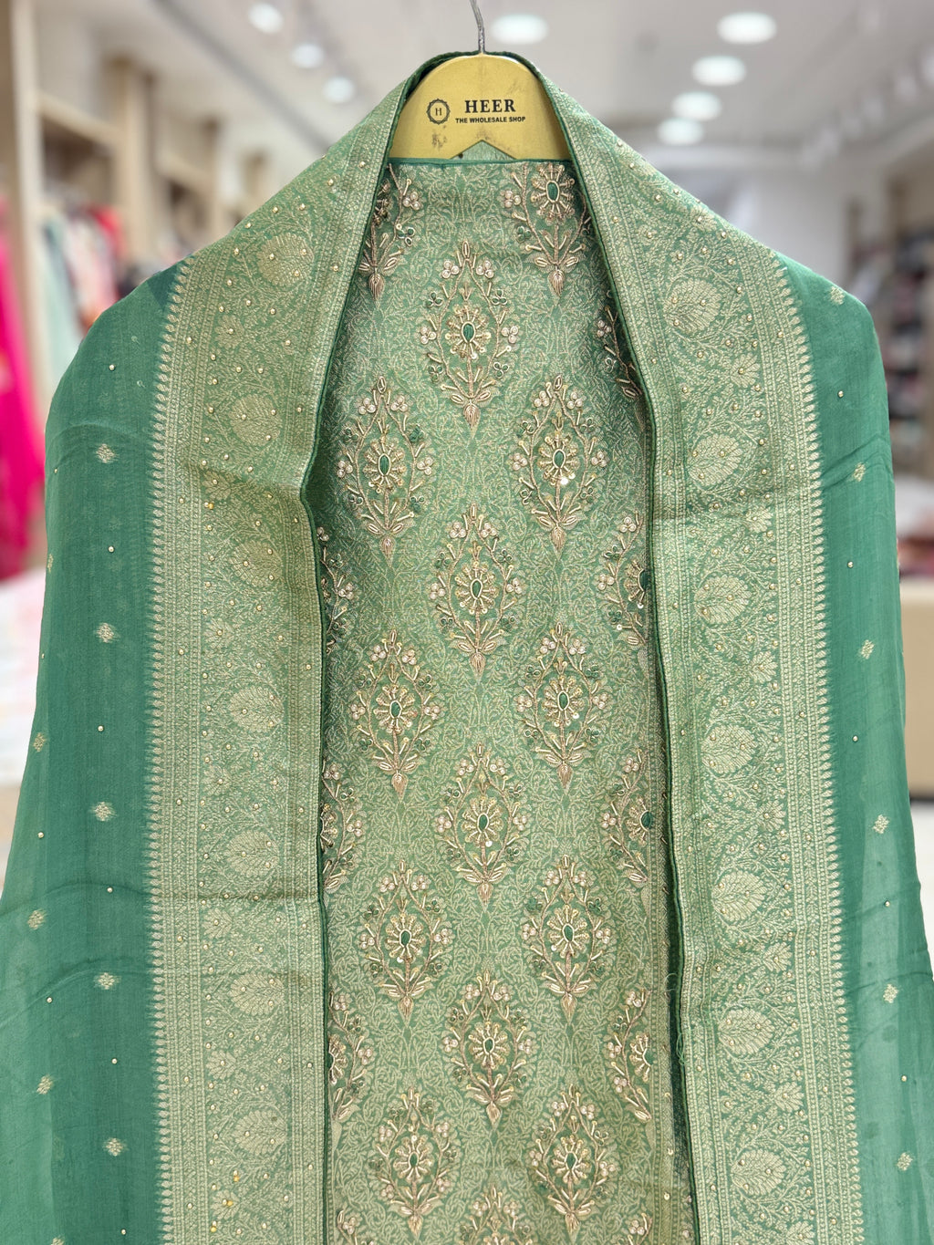 Q561938 ORGANZA SUIT WITH BEAUTIFUL DUPATTA AND BOTTOM