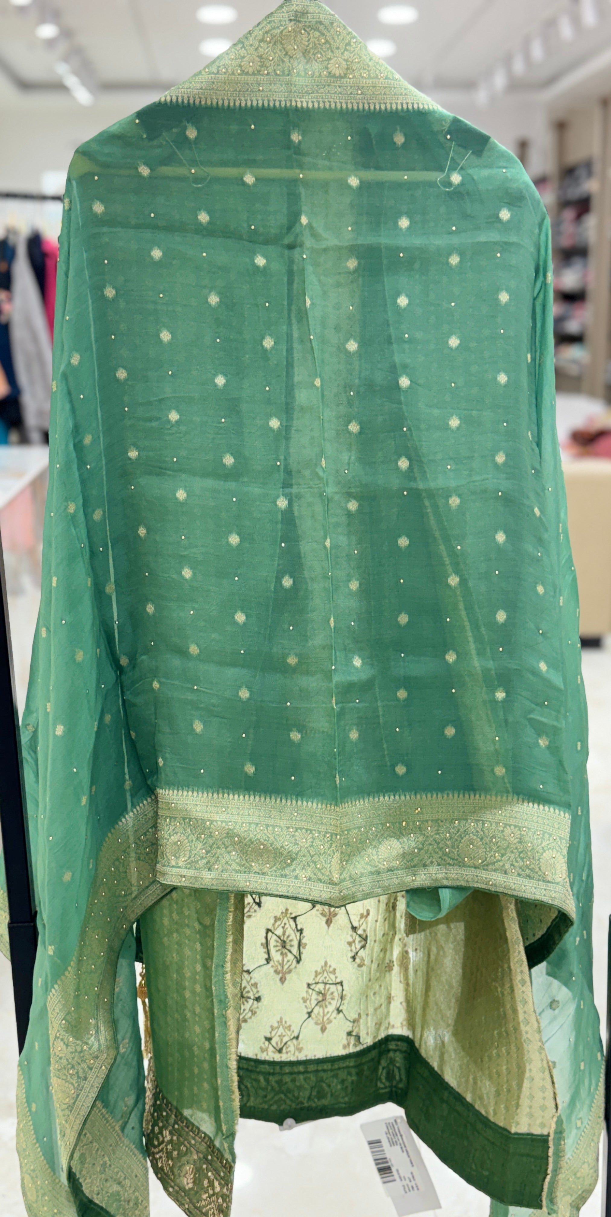 Q561938 ORGANZA SUIT WITH BEAUTIFUL DUPATTA AND BOTTOM