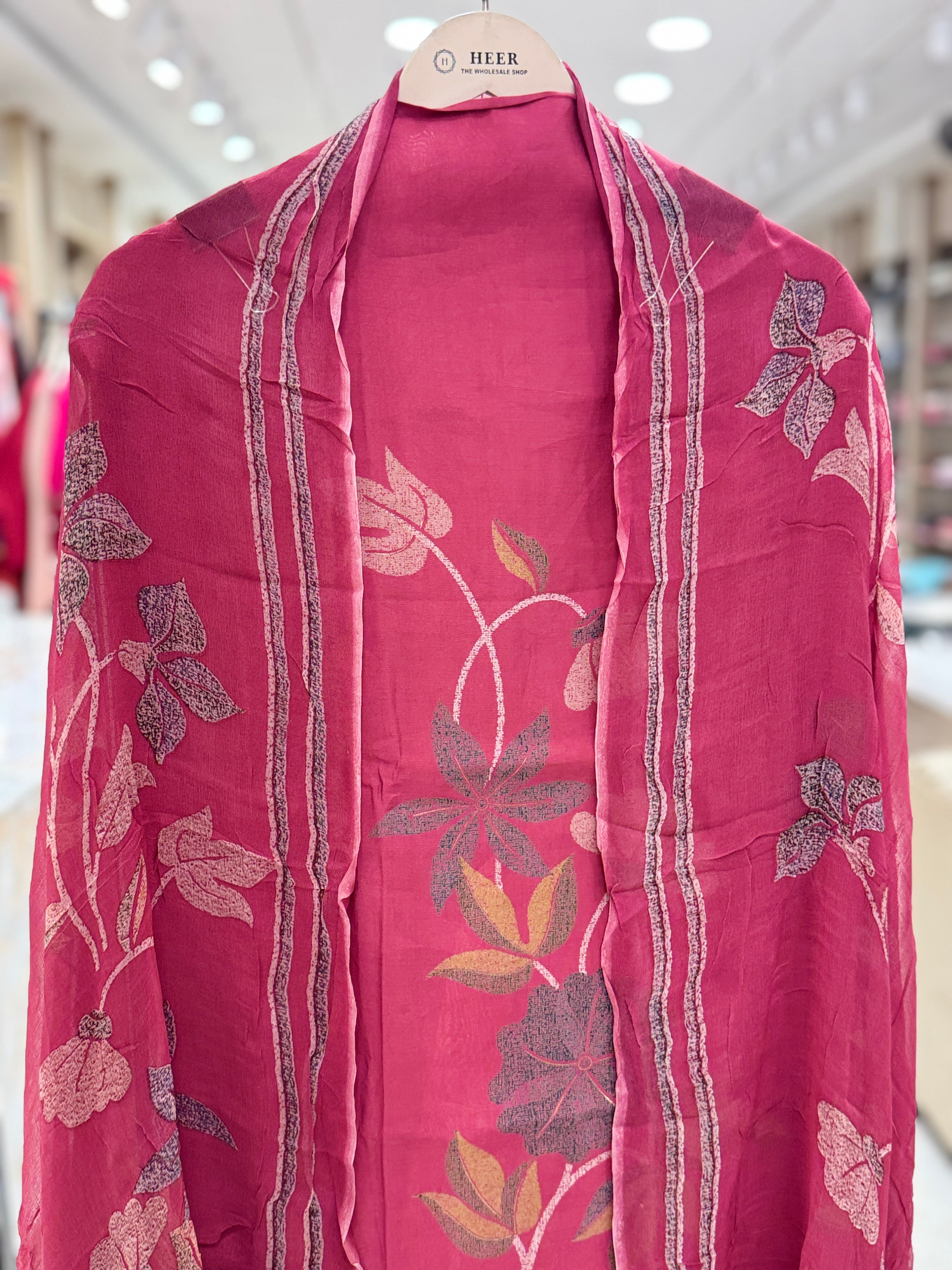 Q562507 BEAUTIFUL FLORAL PRINT WITH PRINTED Chiffon DUPATTA