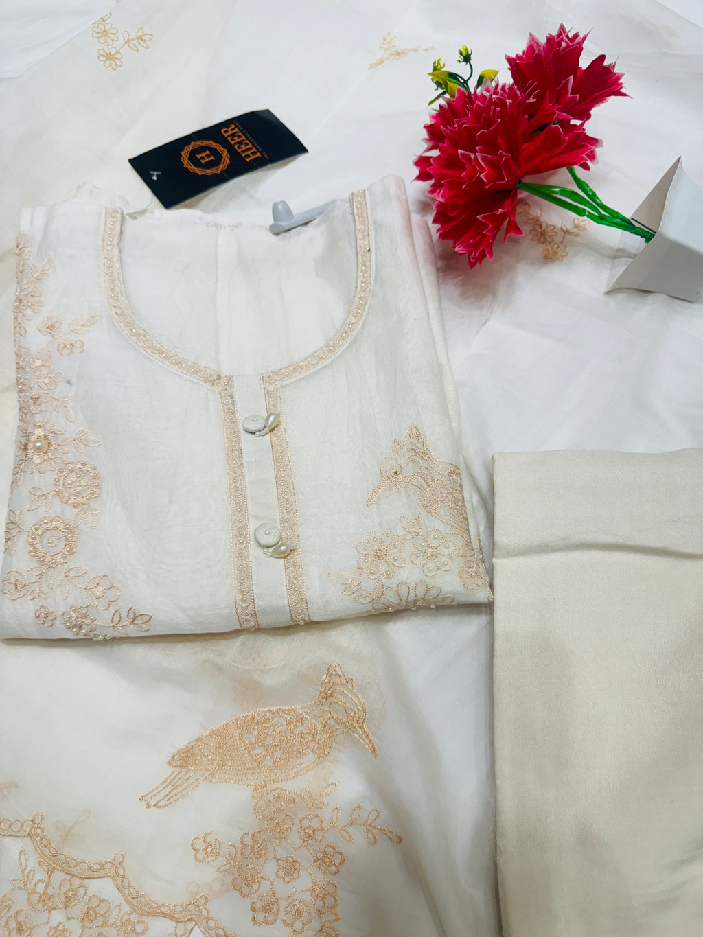Q562426 Ivory Embroidered Unstitched mul-mul cotton Suit