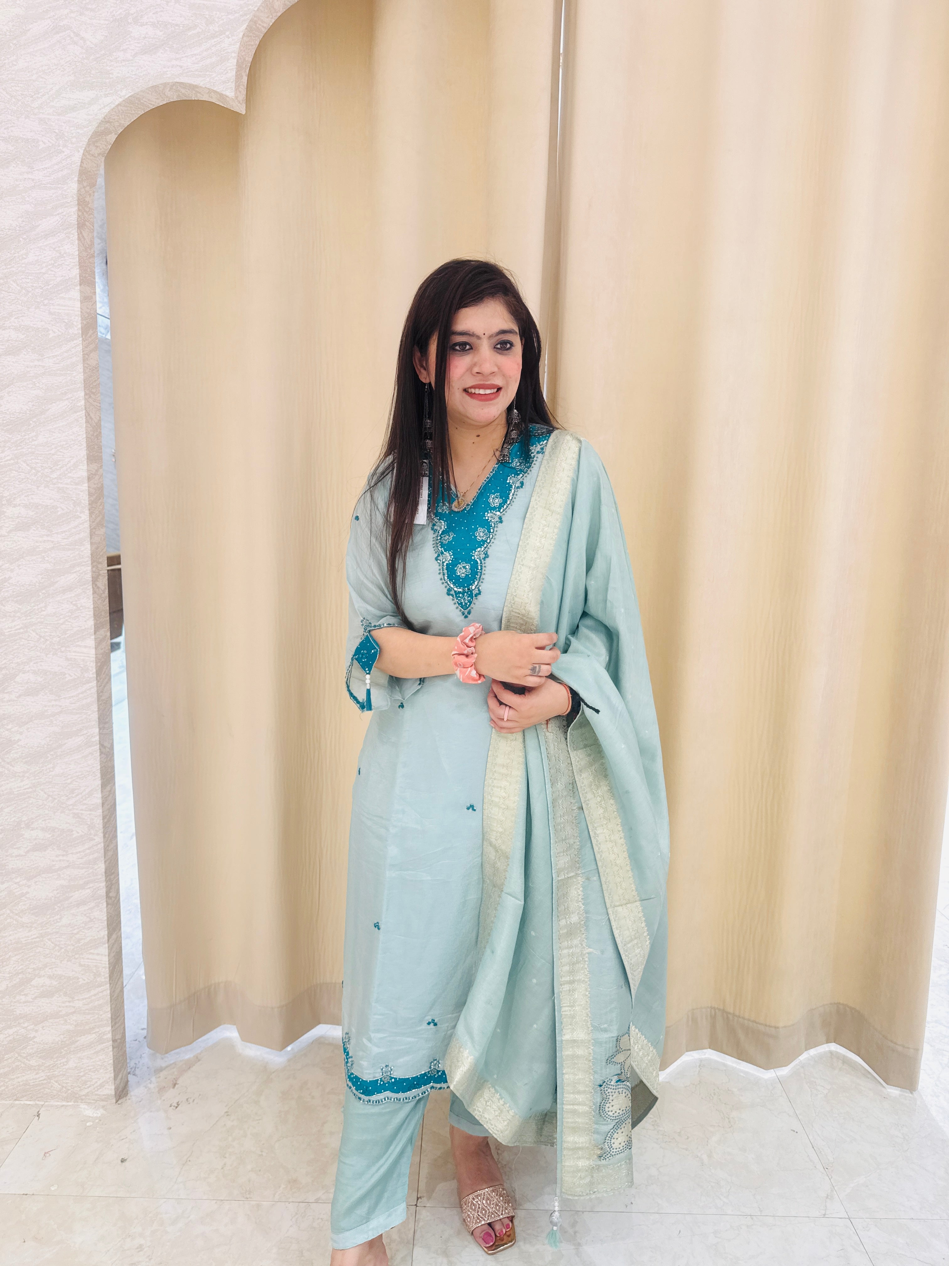 Q562614 Elegant Sea Green Simar Silk Embroidered Kurta Set with Straight Pants & Designer Dupatta