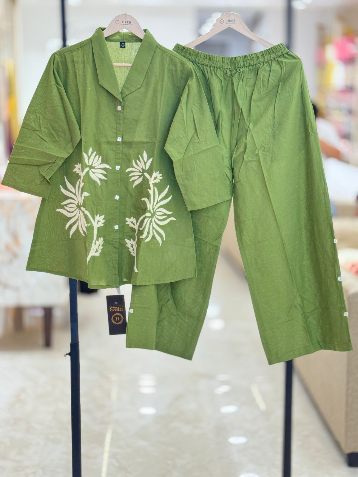 Olive Green Notched-Collar Co-ord Set with Floral Embroidery q562941