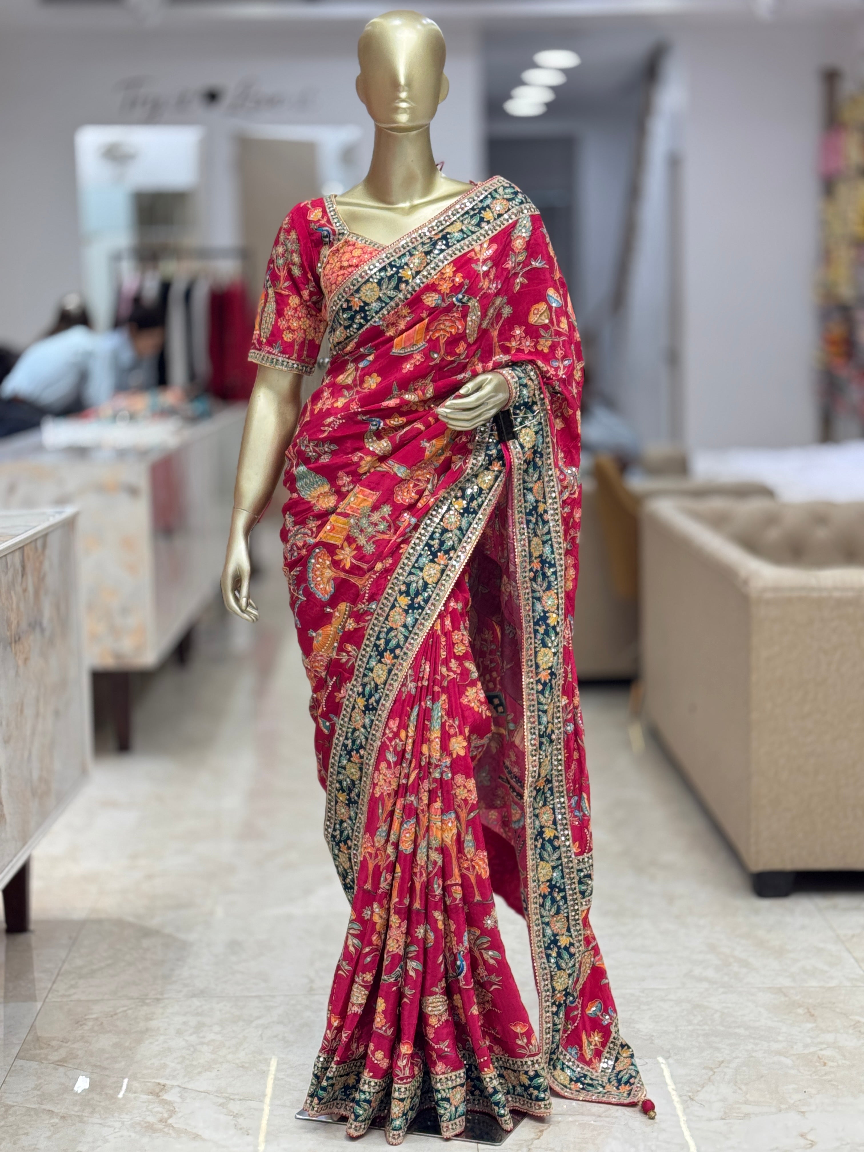 Traditional Floral Print Dark Pink Saree with Contrasting Border  readymade blouse q562967