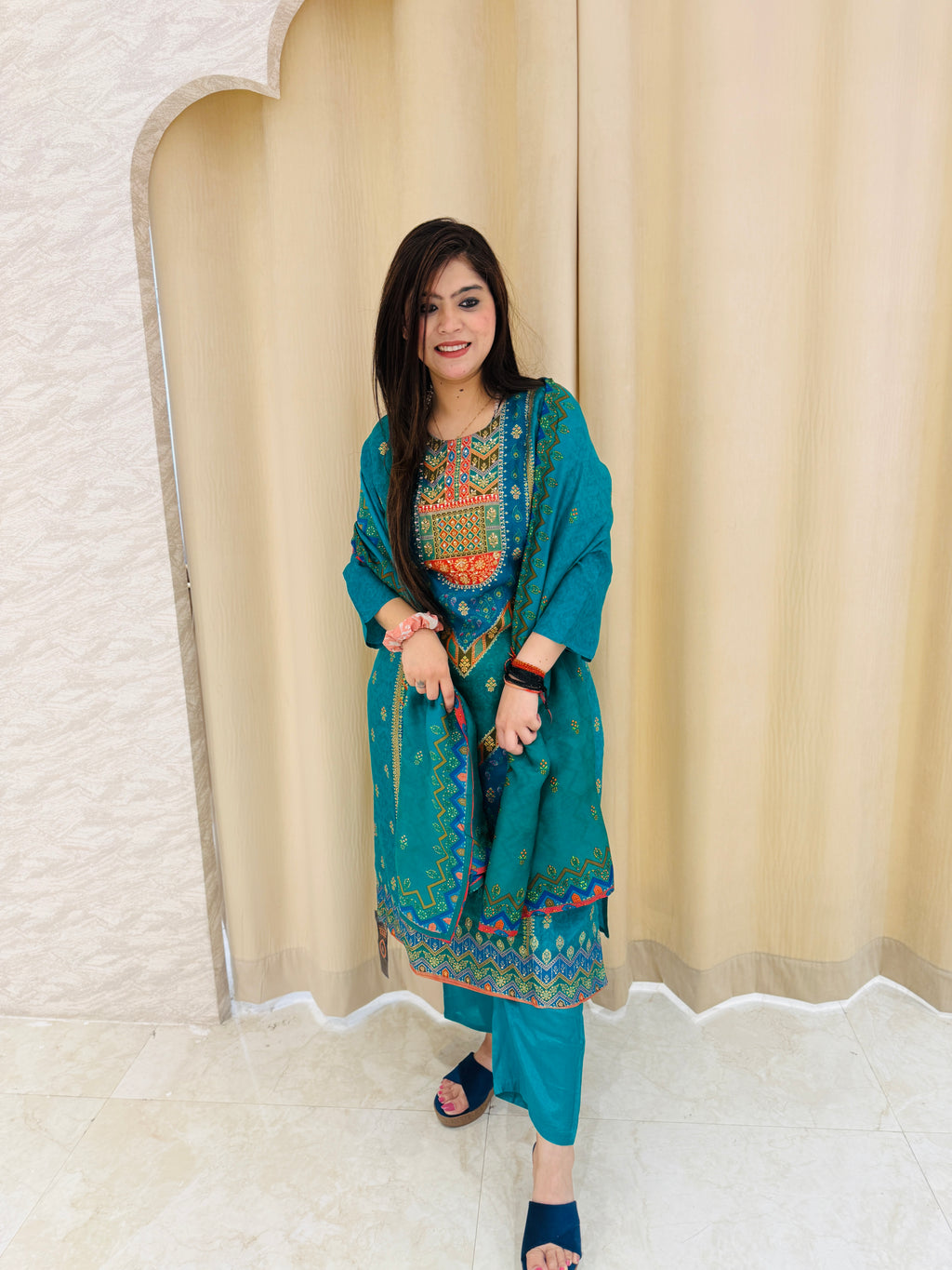 Vibrant Teal Blue-Green Patola & Paisley Print 3-Piece Readymade Kurta Set q561881