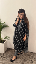 Timeless Black Floral Print Suit Set with Coordinating Dupatta q562792