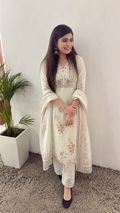 Elegant Off-White Floral Printed Suit Set with Multicolored Accents Q562843