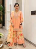 Peach Floral Embroidered Kurta Set q562842