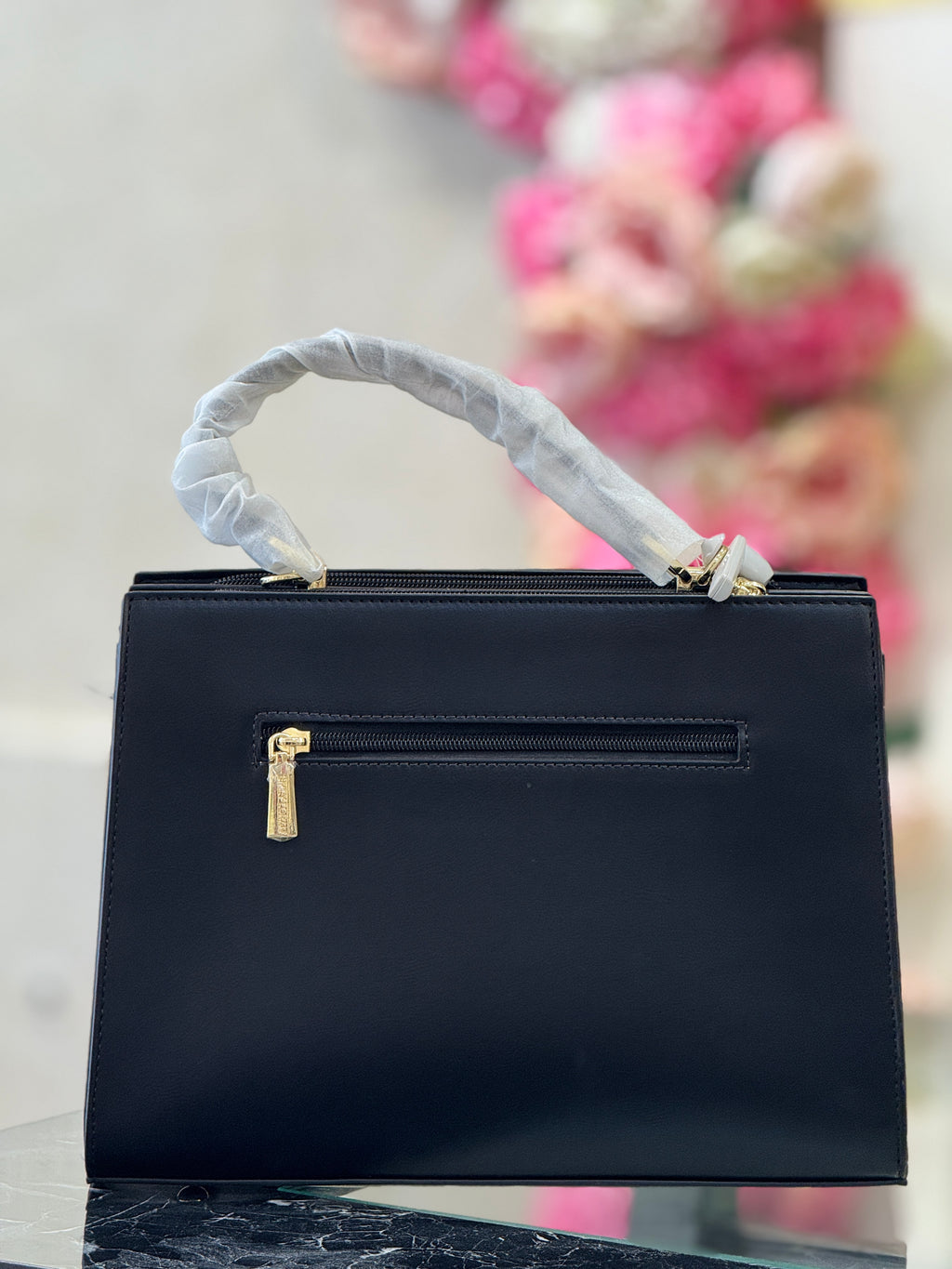 Q562707 Midnight Pearl Luxe Handbag