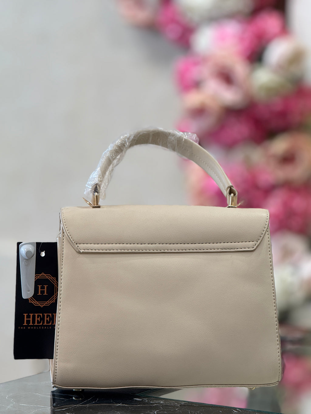 Q562468 White Rose Designer Handbag