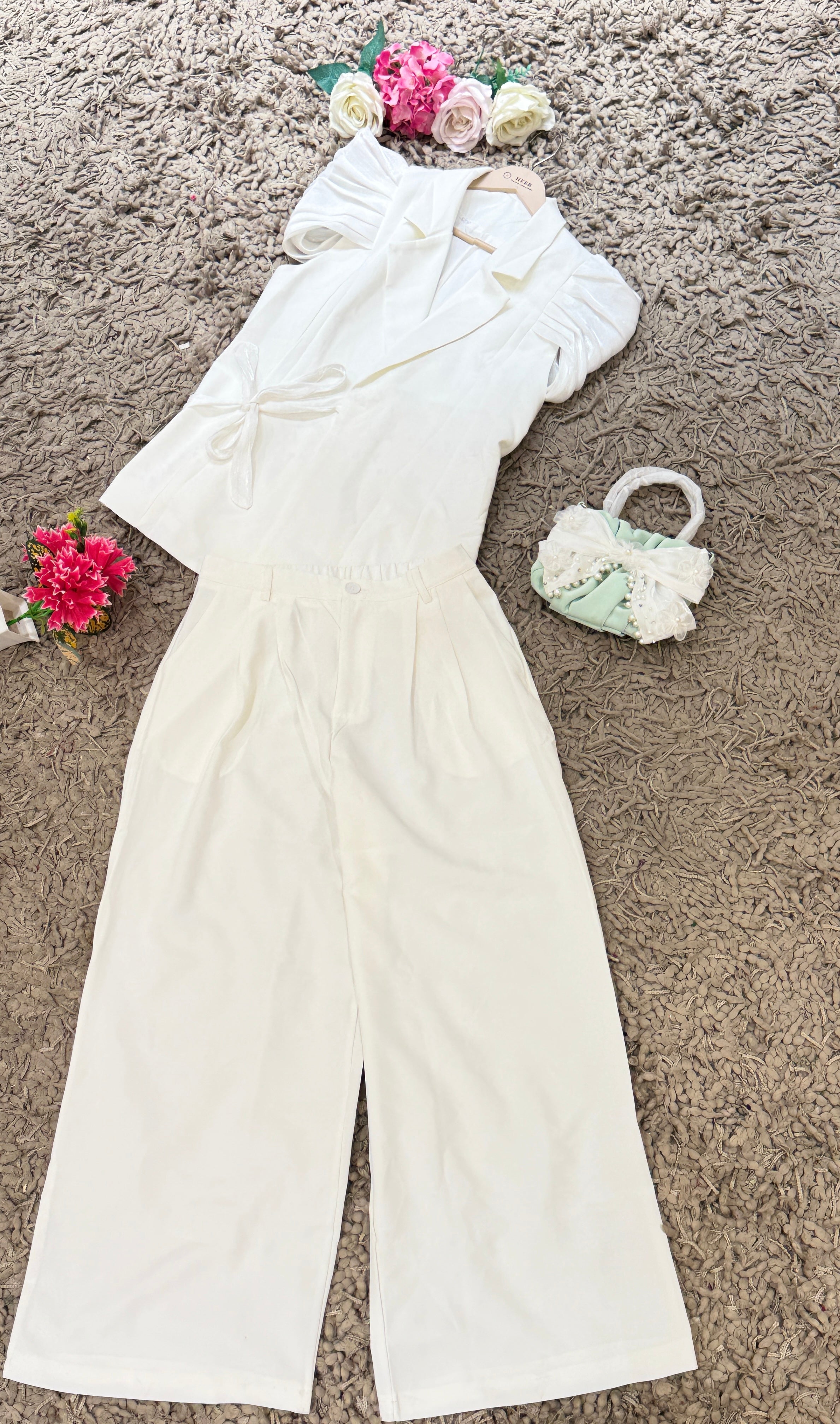 Q562558 Elegant White Puff Sleeve Co-ord Set for Women