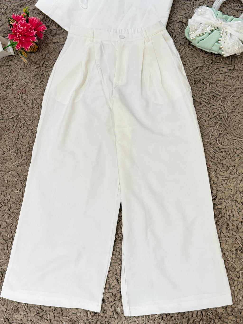 Q562558 Elegant White Puff Sleeve Co-ord Set for Women