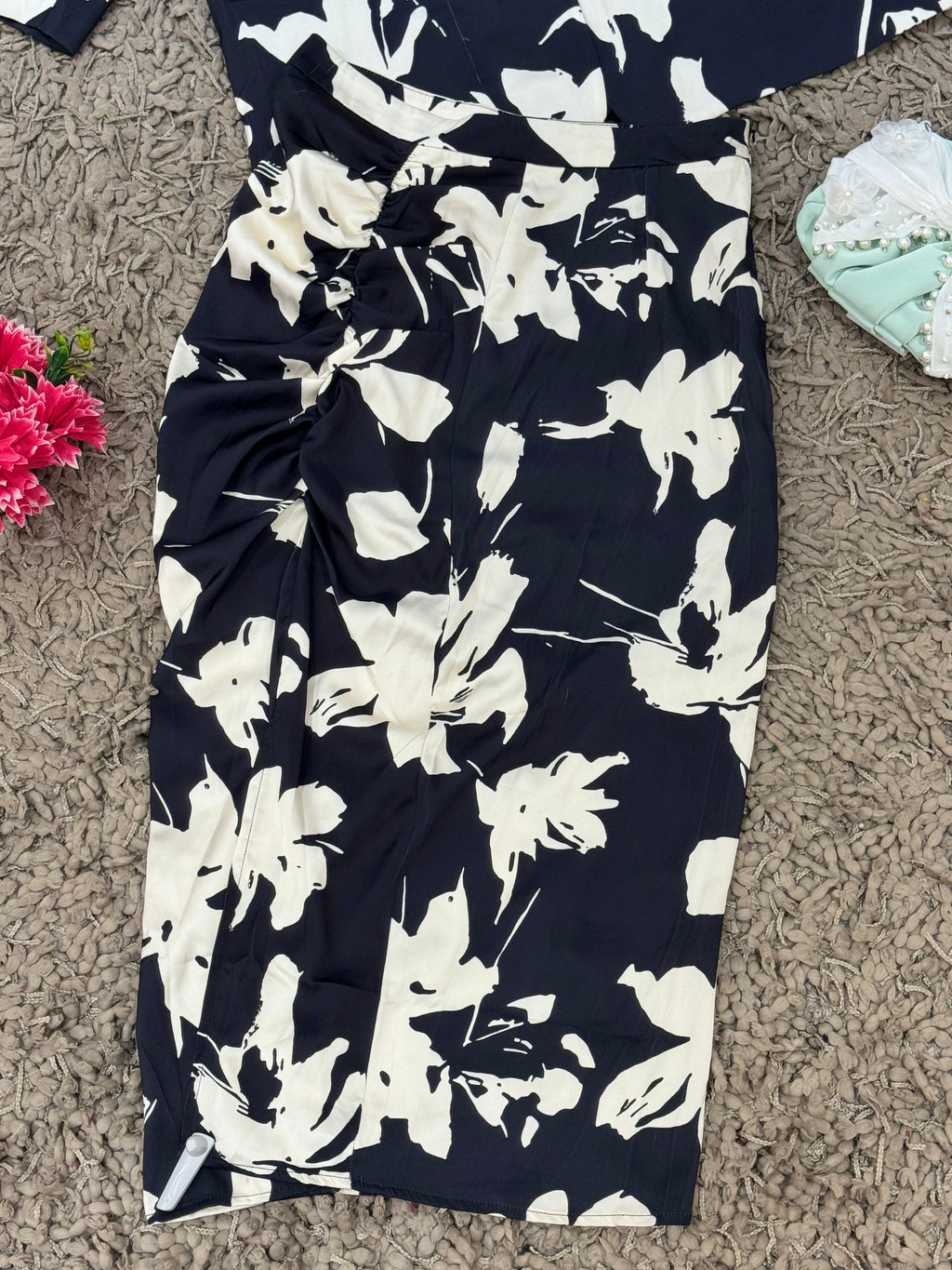 Q56205 Black & White Floral Printed Co-ord Set for Women