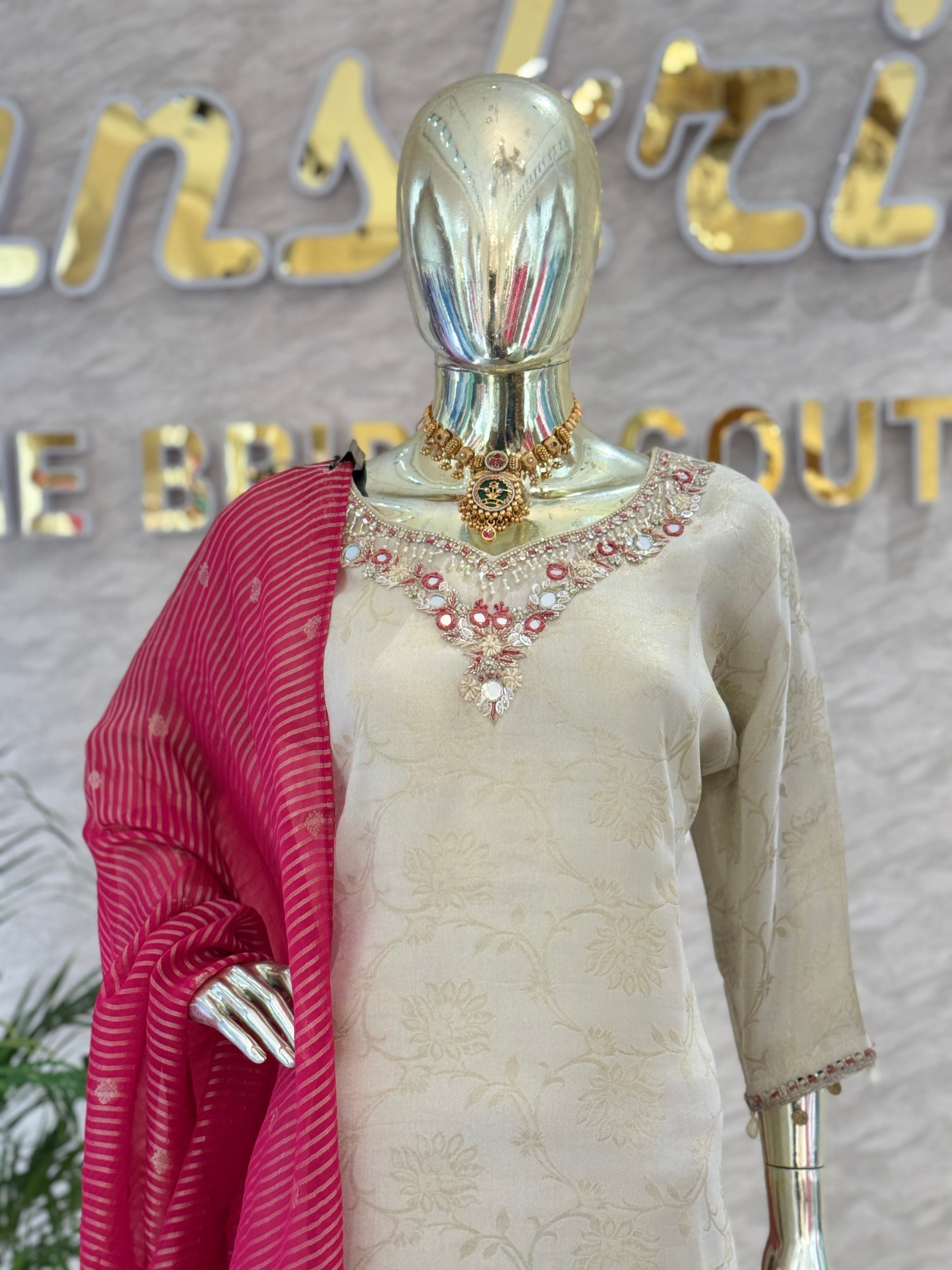 Q562615 ivory straight kurta set with pants vibrant dupatta.