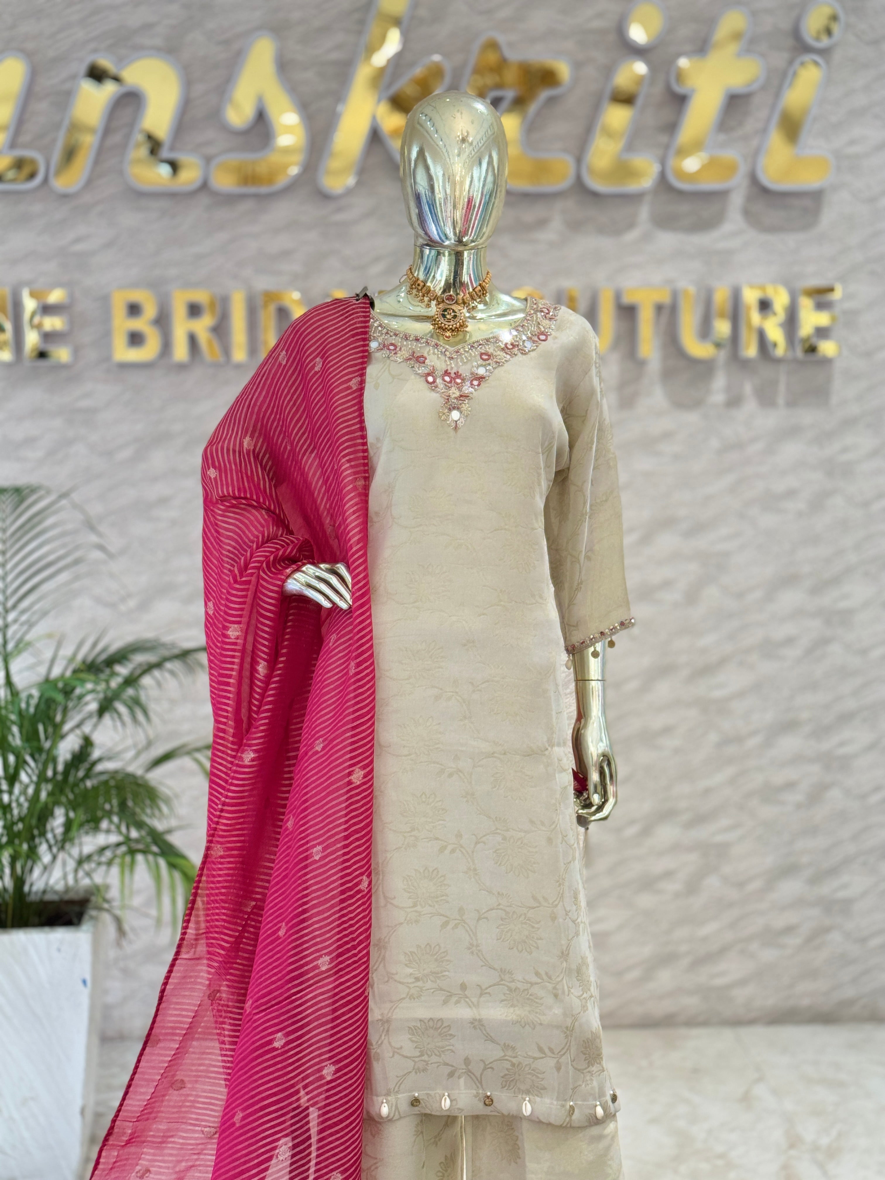 Q562615 ivory straight kurta set with pants vibrant dupatta.