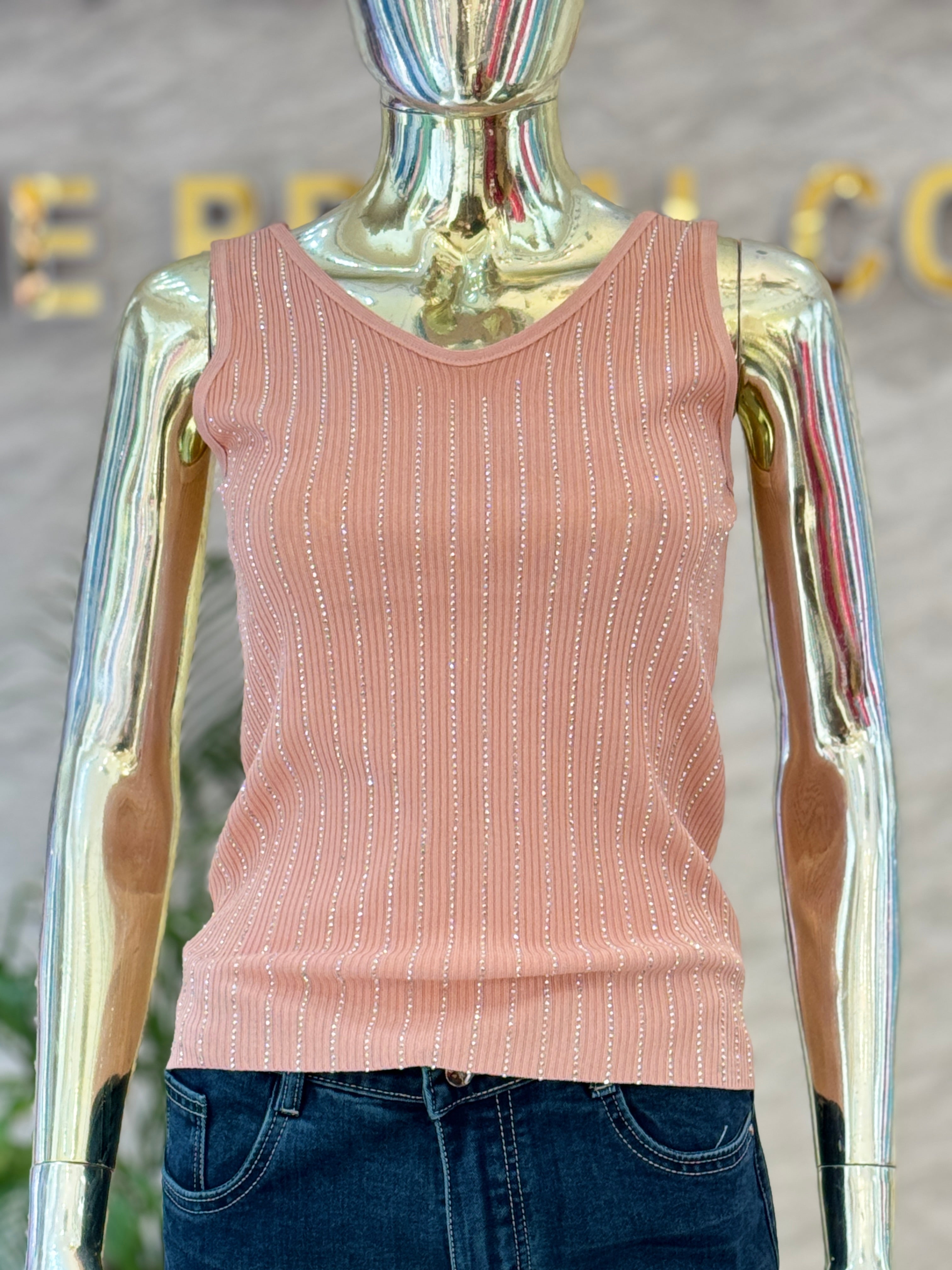 Q562603 Chic blush pink ribbed tank top with a stylish crisscross back design
