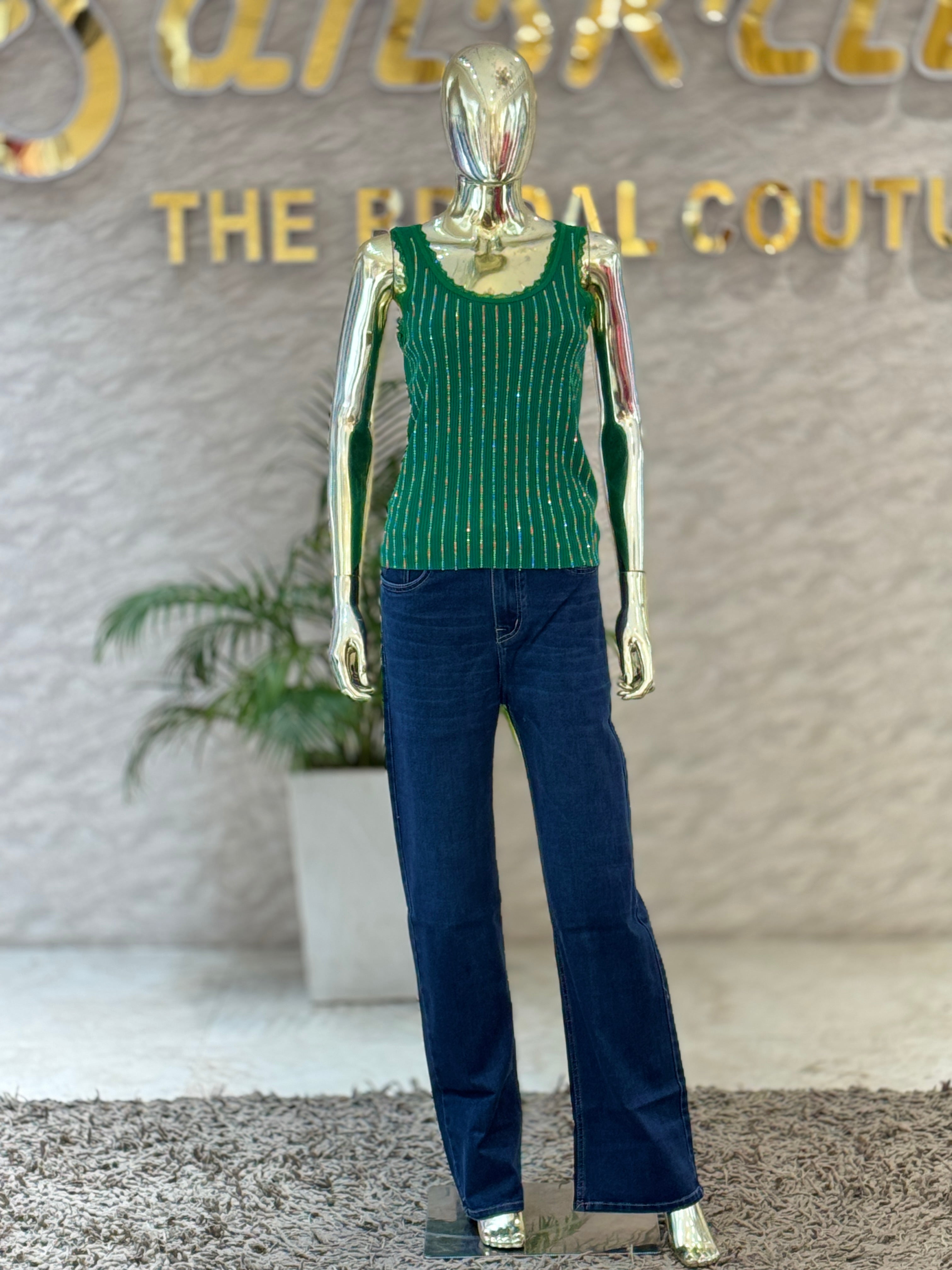 Q562324 Elegant Green ribbed sleeveless top with lace detailing and shimmer stripe.