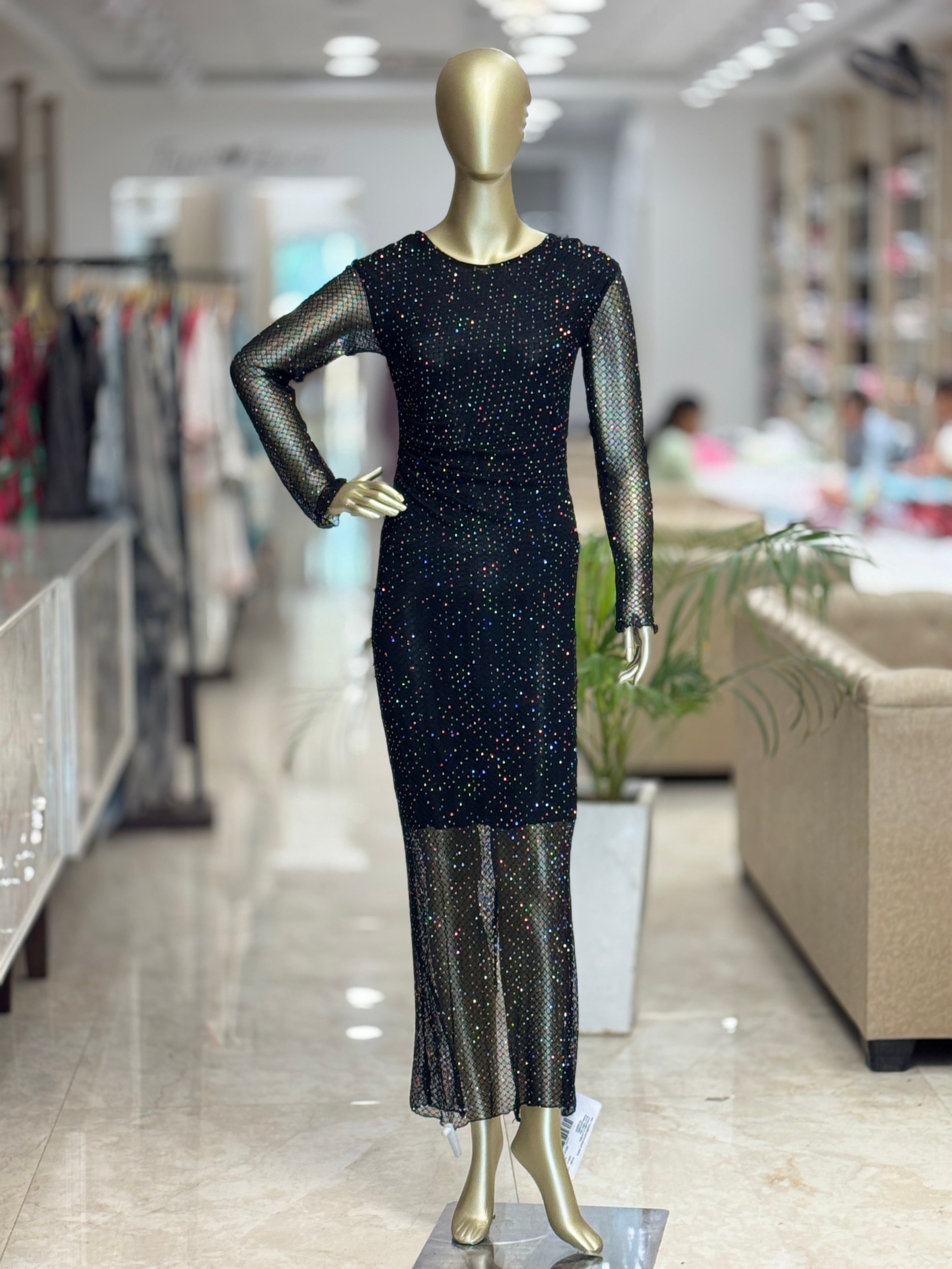 Q562316 Elegant black shimmer bodycon dress with sheer full sleeves