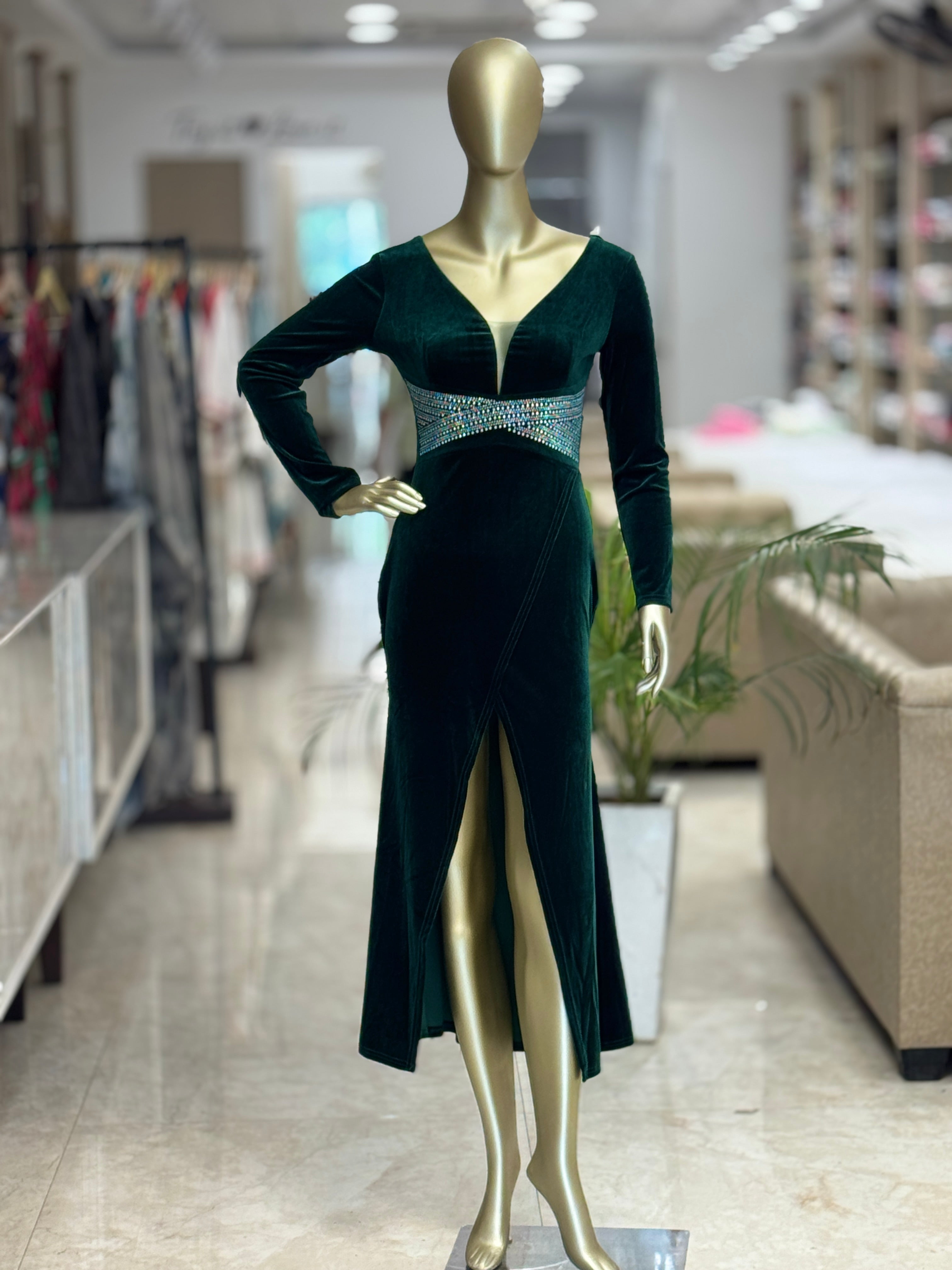 Q56716 Emerald Green Deep Neck Bodycon Midi Dress with Embellished Waist