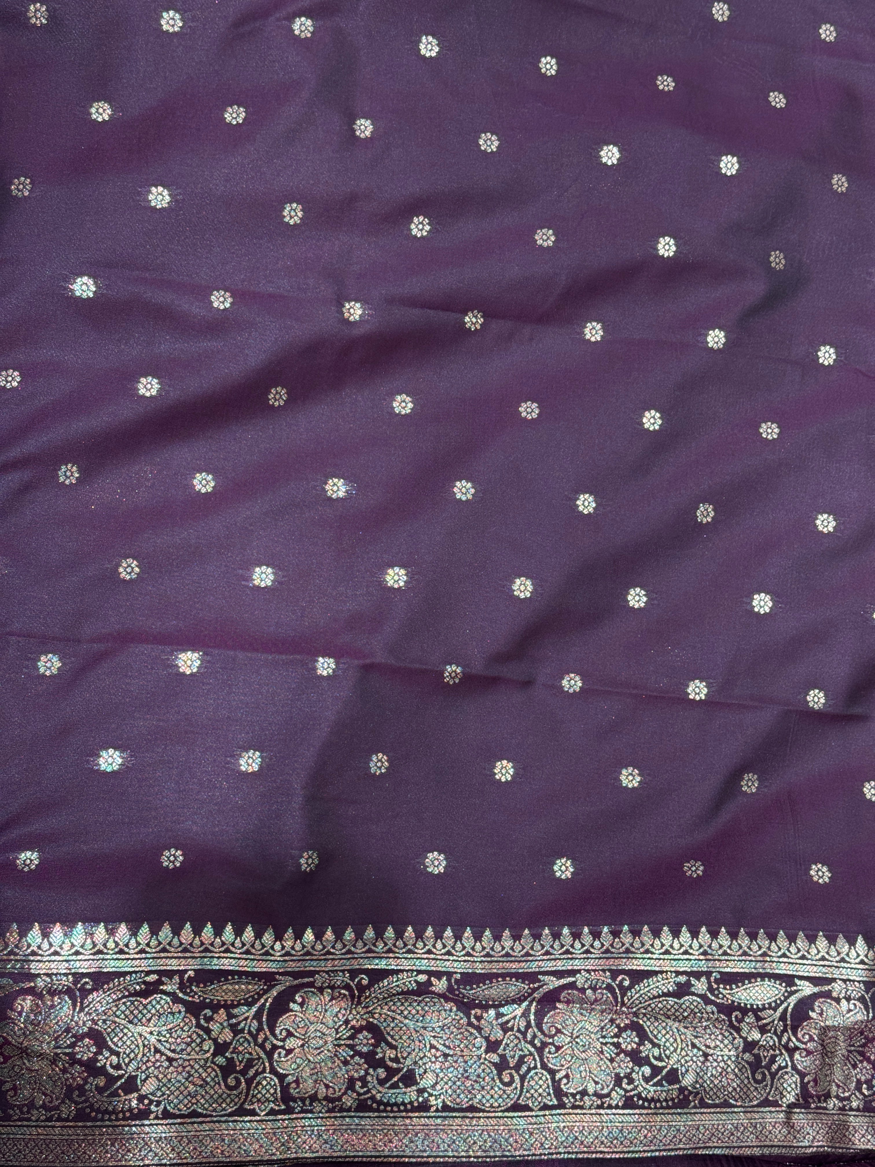 Q562722 Royal Purple Flowing Silk Saree