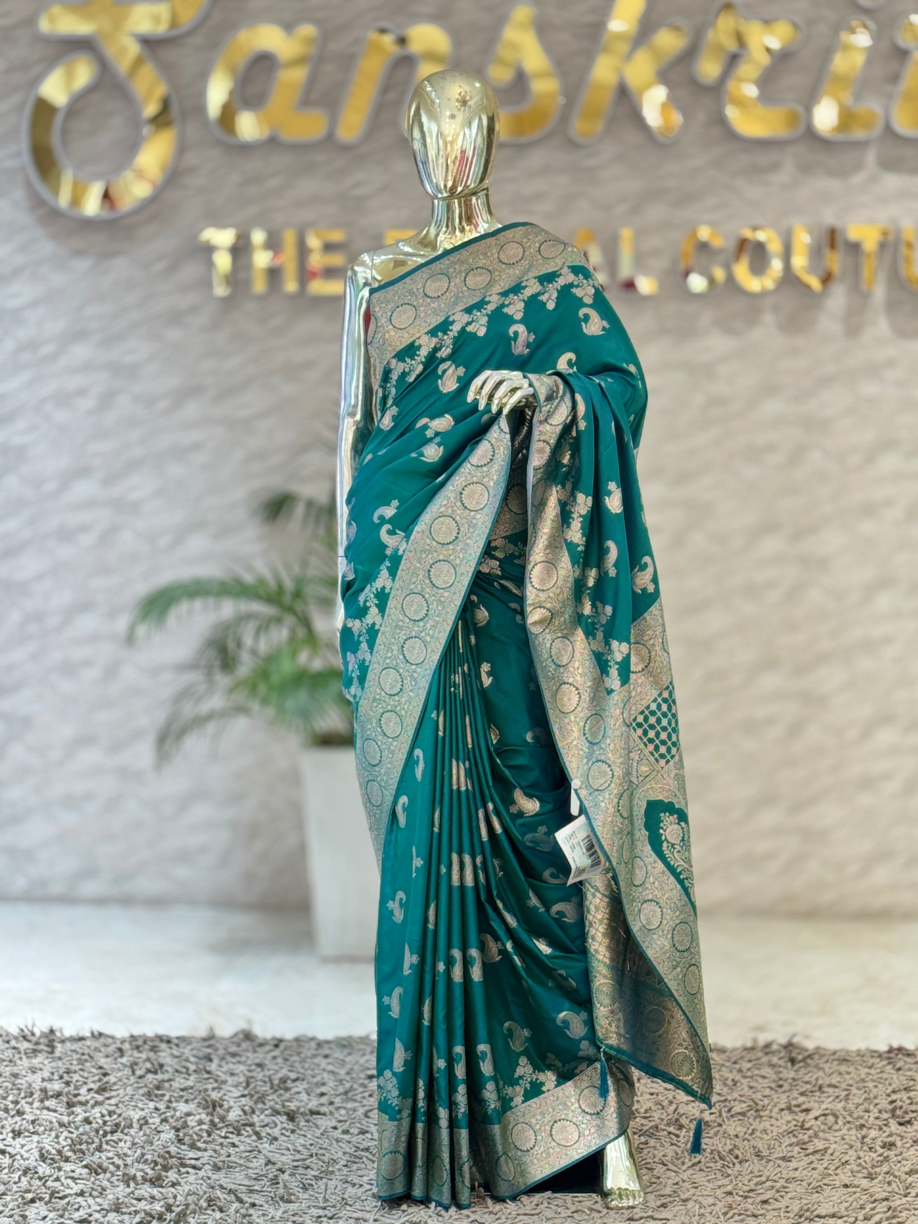 Q562722 Rama Green Silk Saree