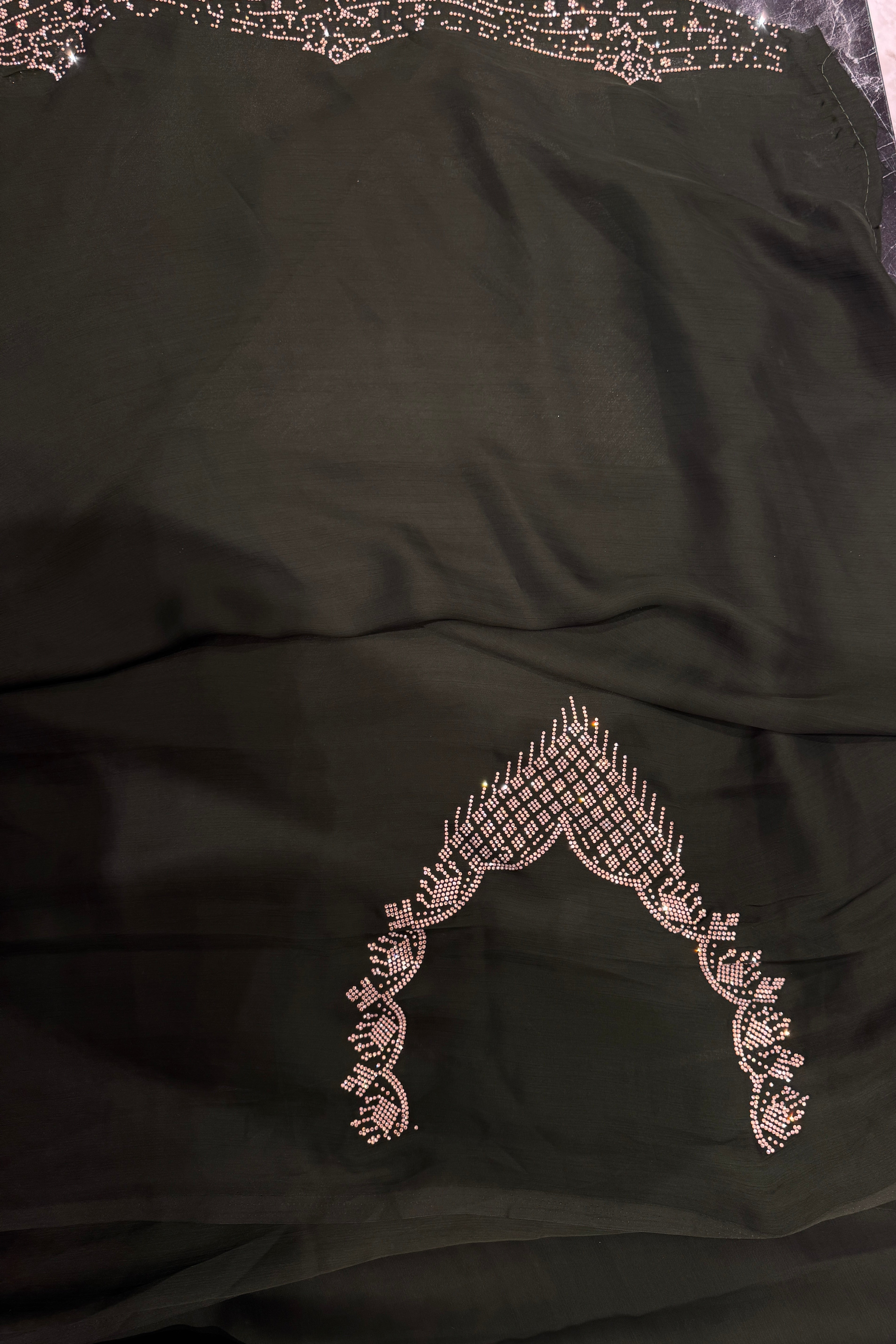 Dark Green Crepe Saree Q562259
