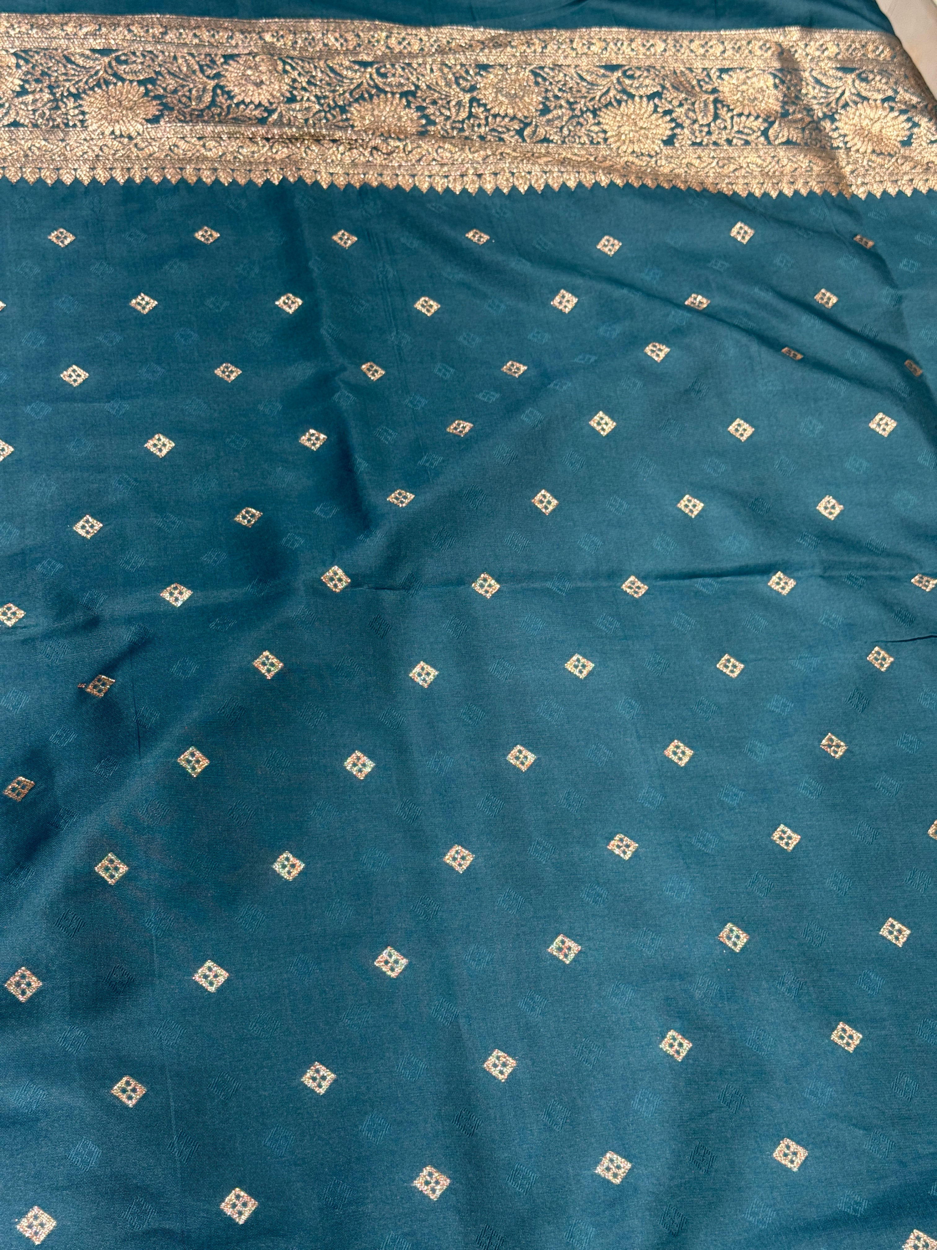 Elegant Teal Blue Silk Saree with Rich Antique Zari Floral Weaving q562729