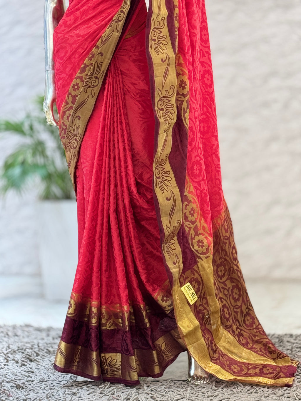 Q562760 Elegant Pink & Wine Banarasi Style Saree with Golden Woven Border