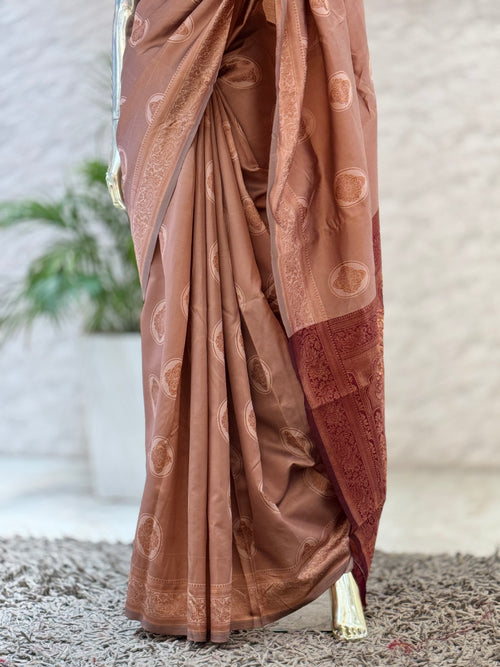 Elegant Dusty Rose Designer Saree with Woven Border q562430