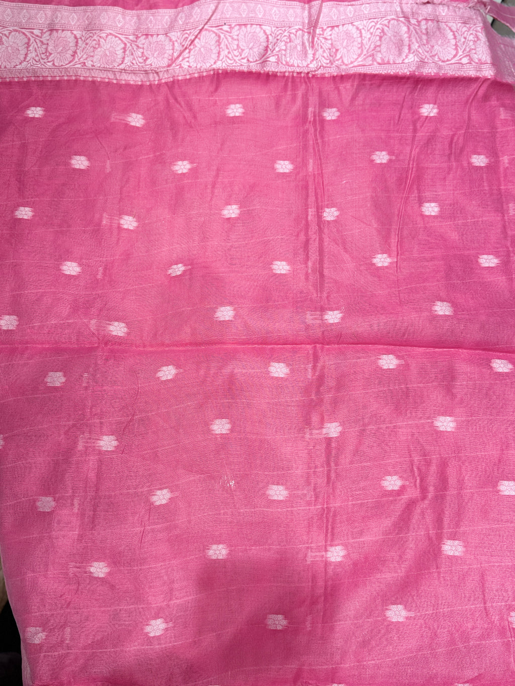 Q562135 Pink Zigzag Print Cotton Saree with Woven Border