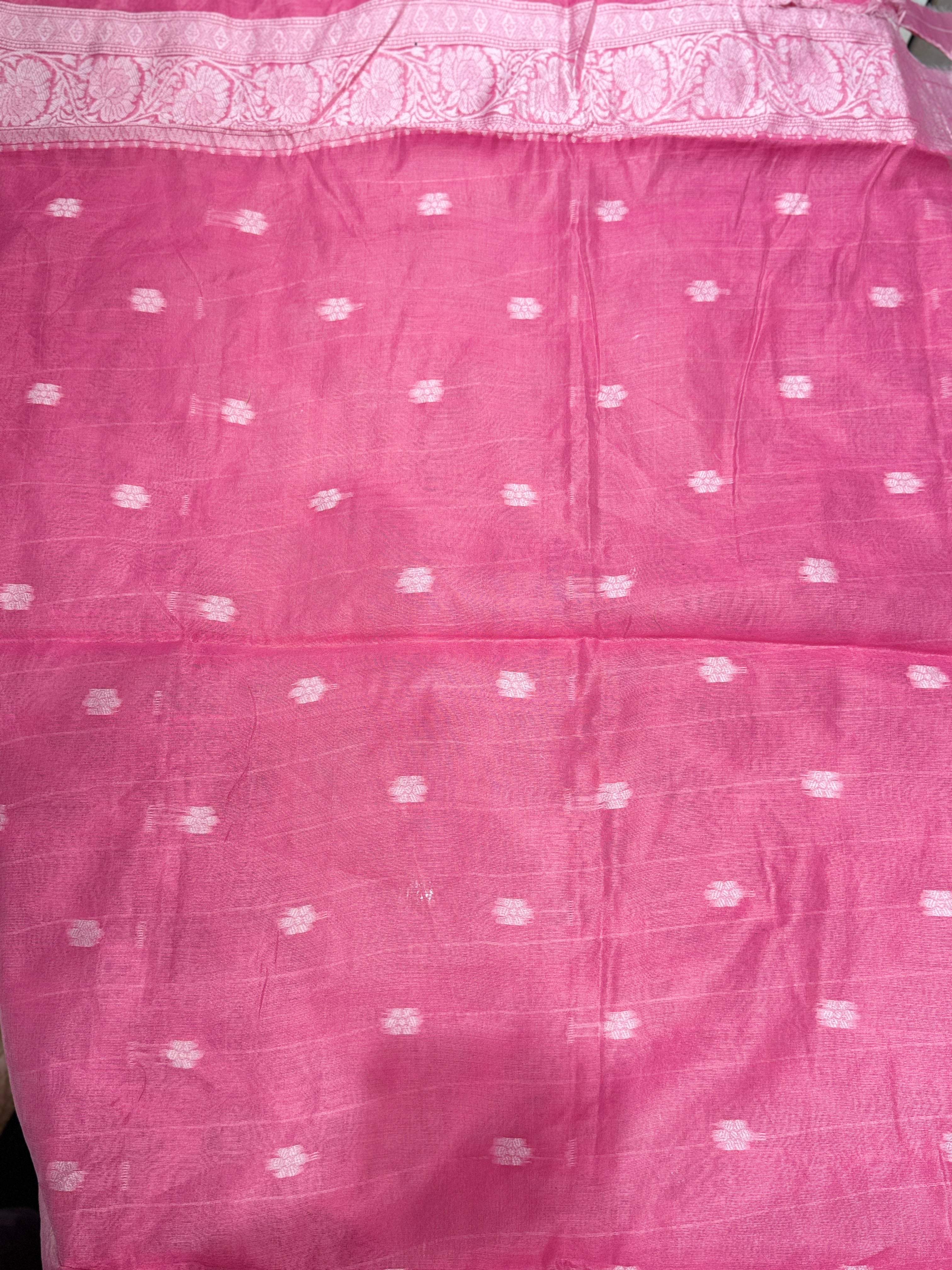 Q562135 Pink Zigzag Print Cotton Saree with Woven Border
