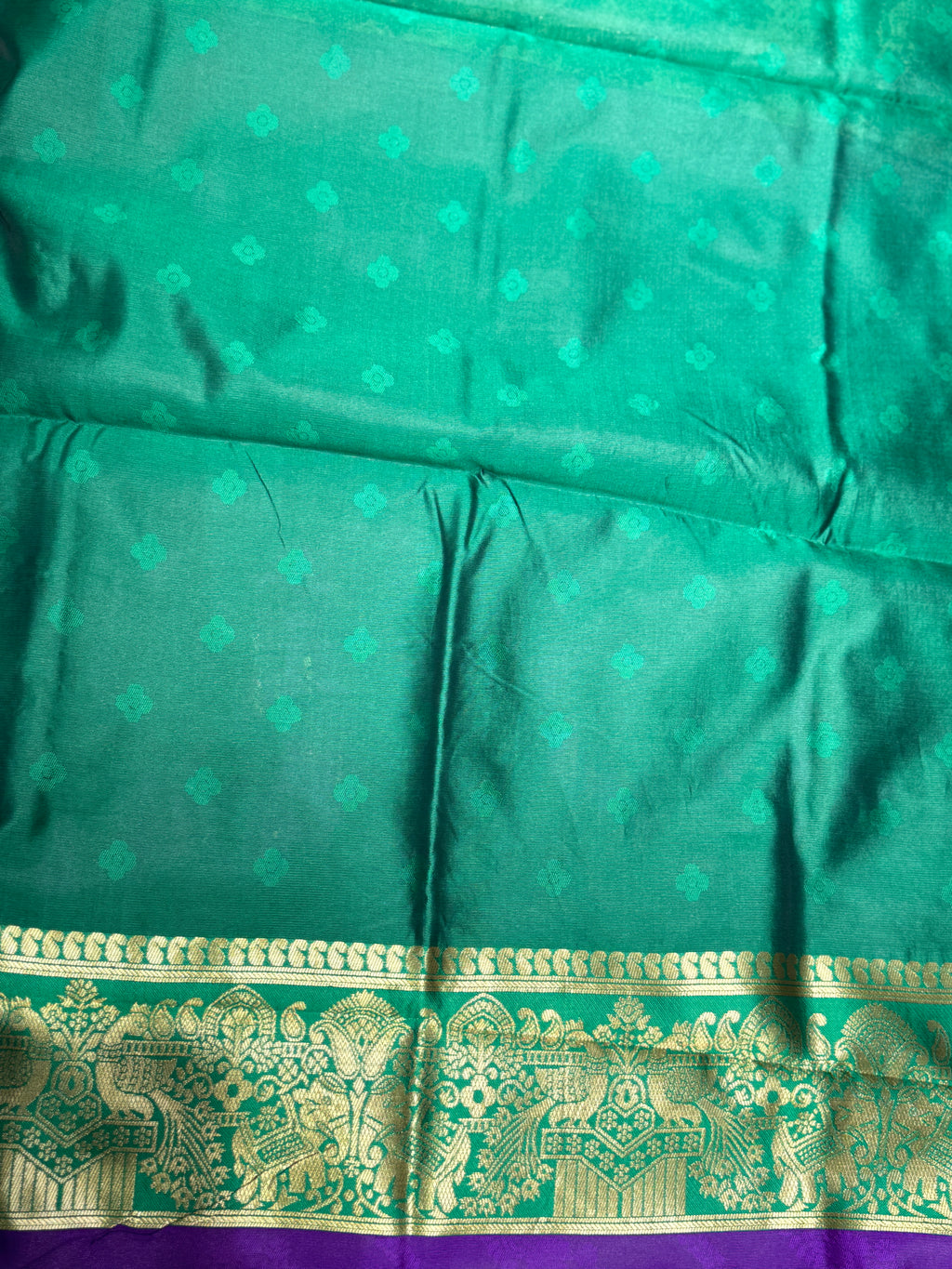 Q562717 Elegant Purple & Turquoise Woven Saree