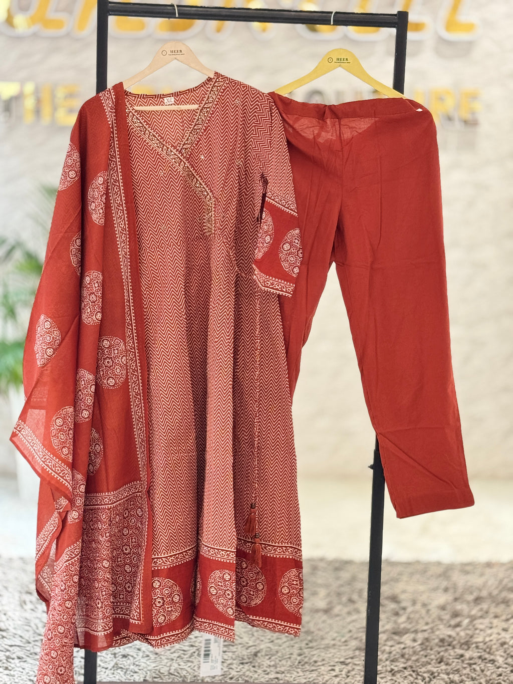 Premium Rust Red Handblock Printed Cotton Kurta Set q562783