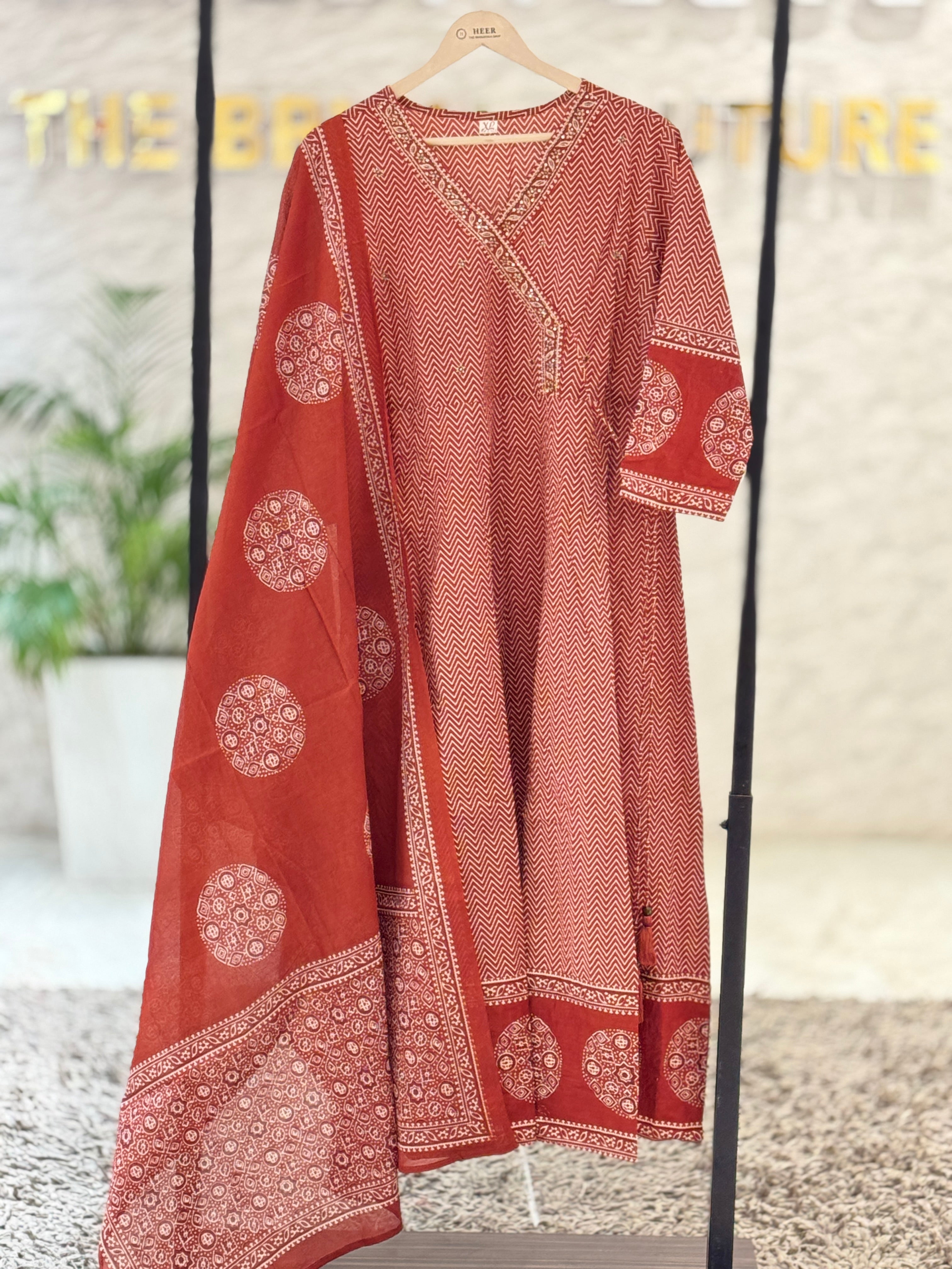 Premium Rust Red Handblock Printed Cotton Kurta Set q562783